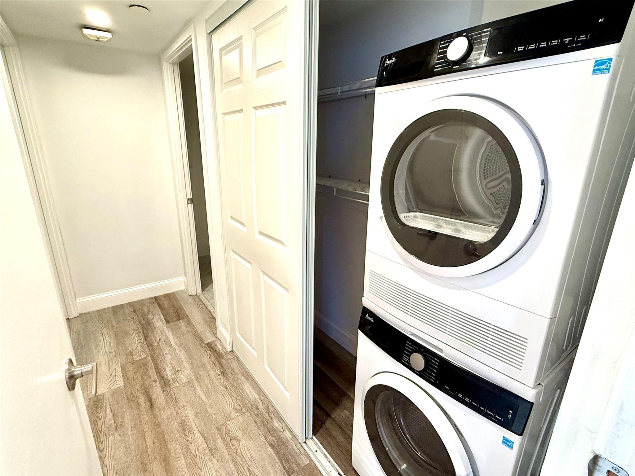 1541 Brickell Ave C-907