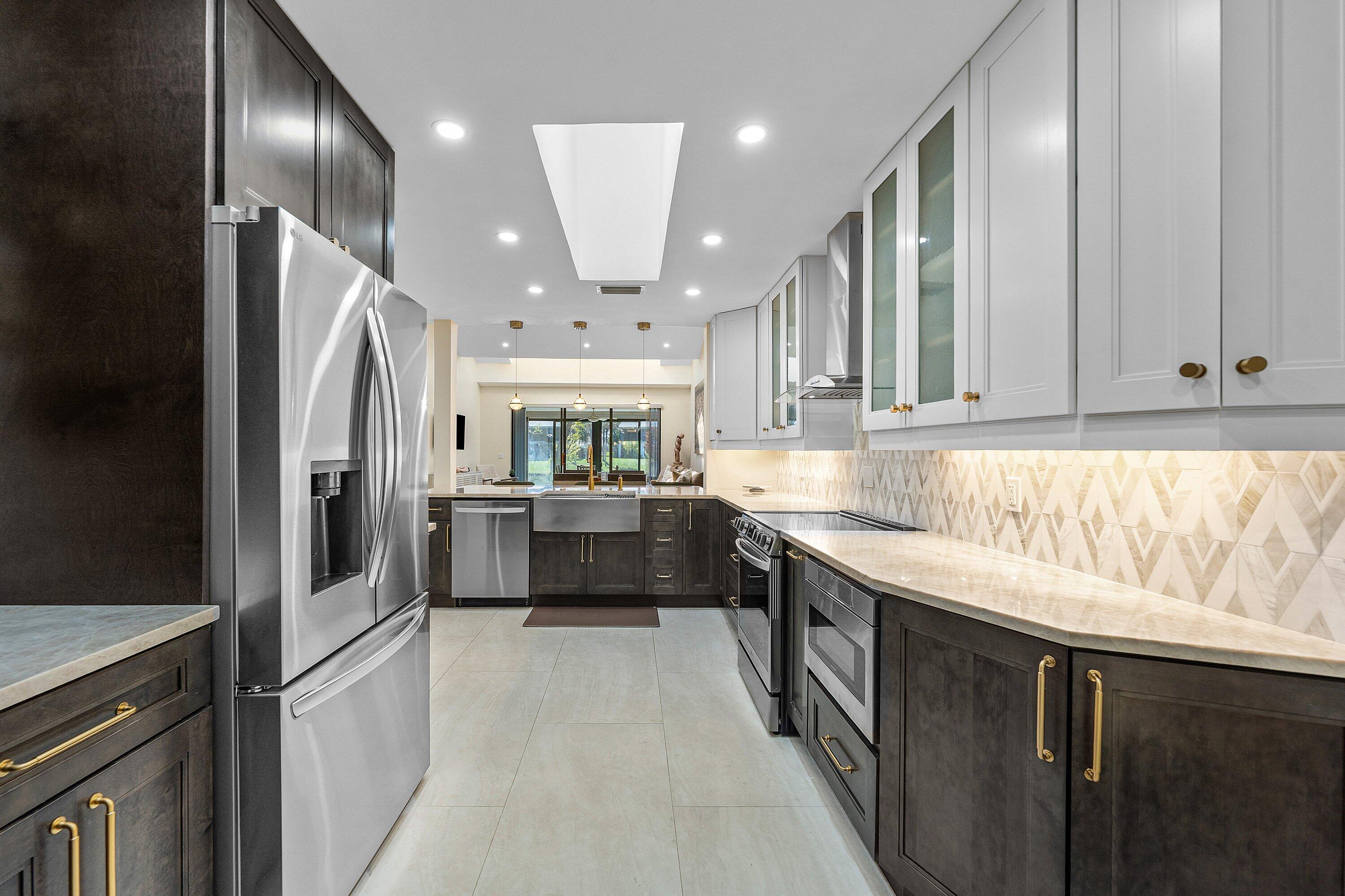 EASTGATE II AT HUNTERS RUN CONDO - Residential