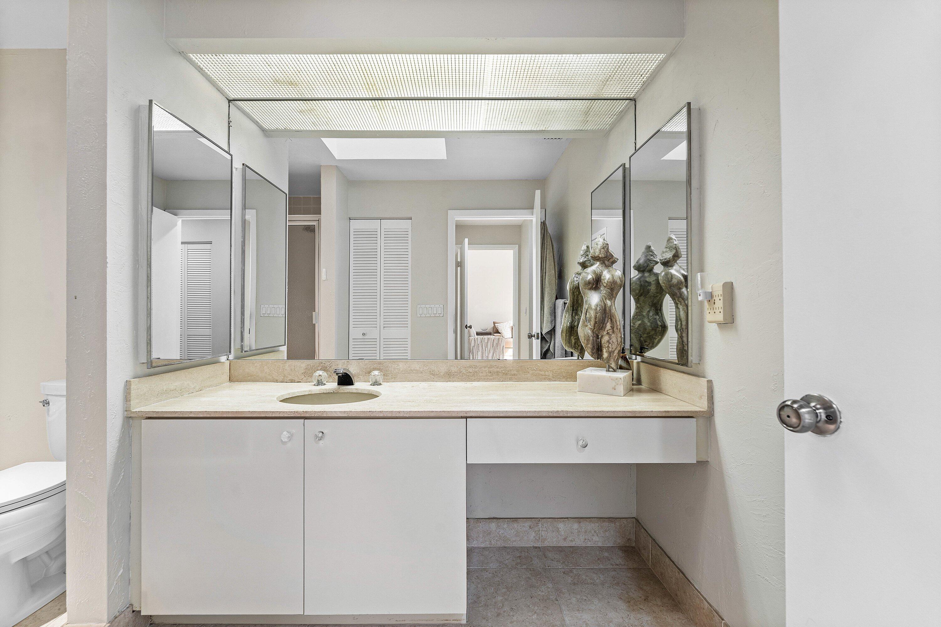 EASTGATE II AT HUNTERS RUN CONDO - Residential