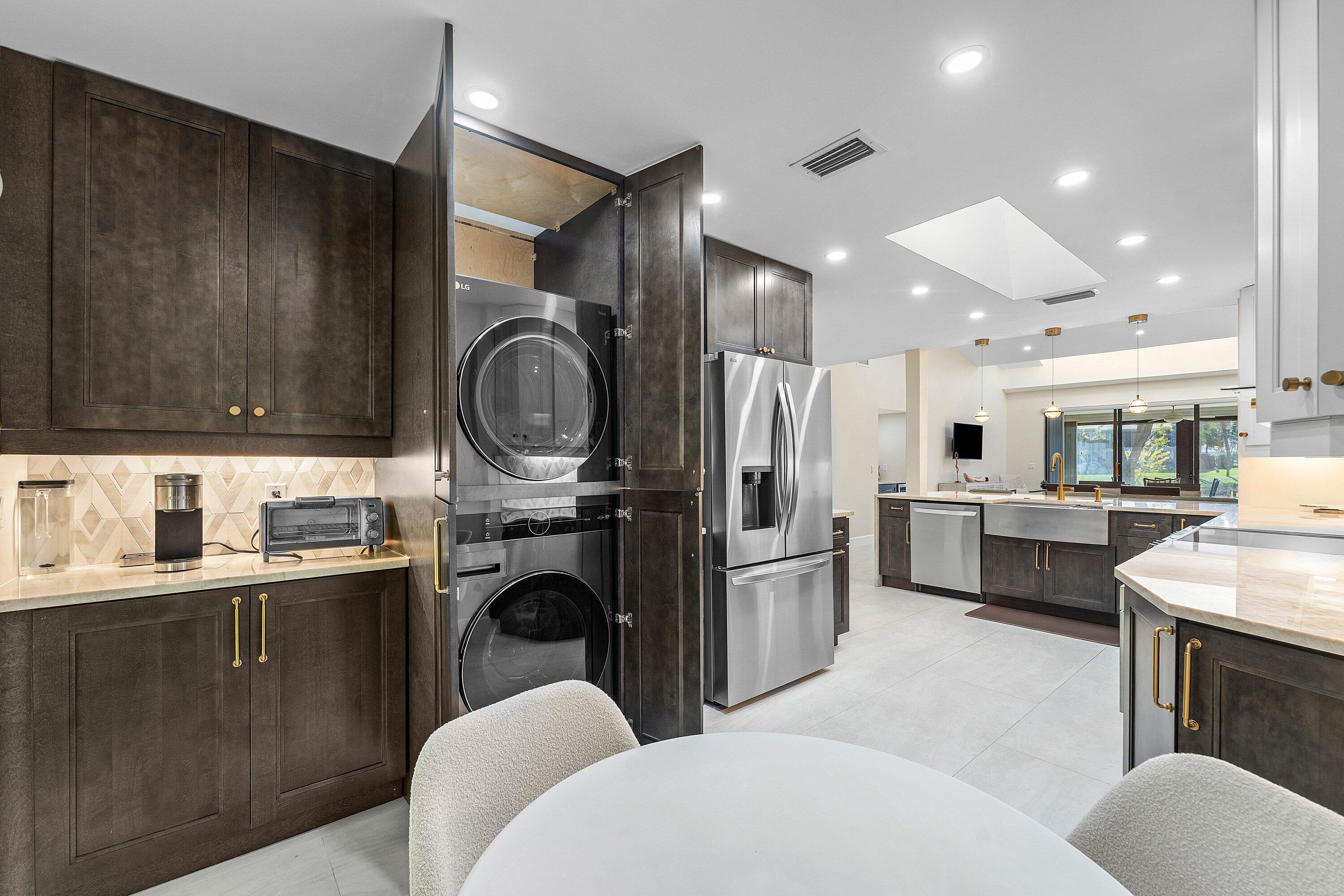 EASTGATE II AT HUNTERS RUN CONDO - Residential