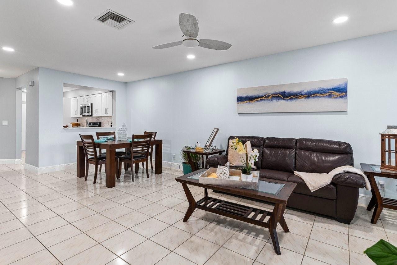 10821 Cypress Glen Dr 10821