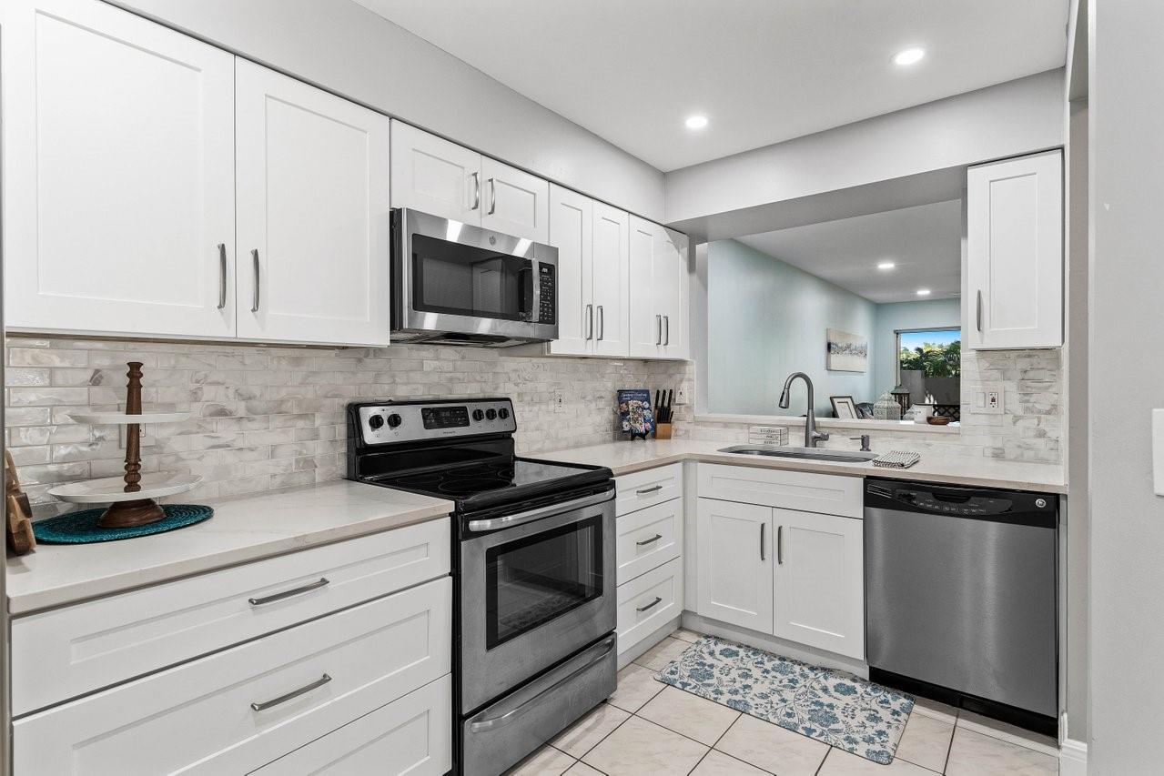 10821 Cypress Glen Dr 10821