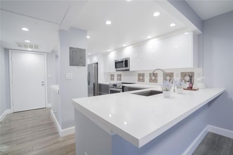 7 Royal Palm Way 304 Boca Raton FL 33432