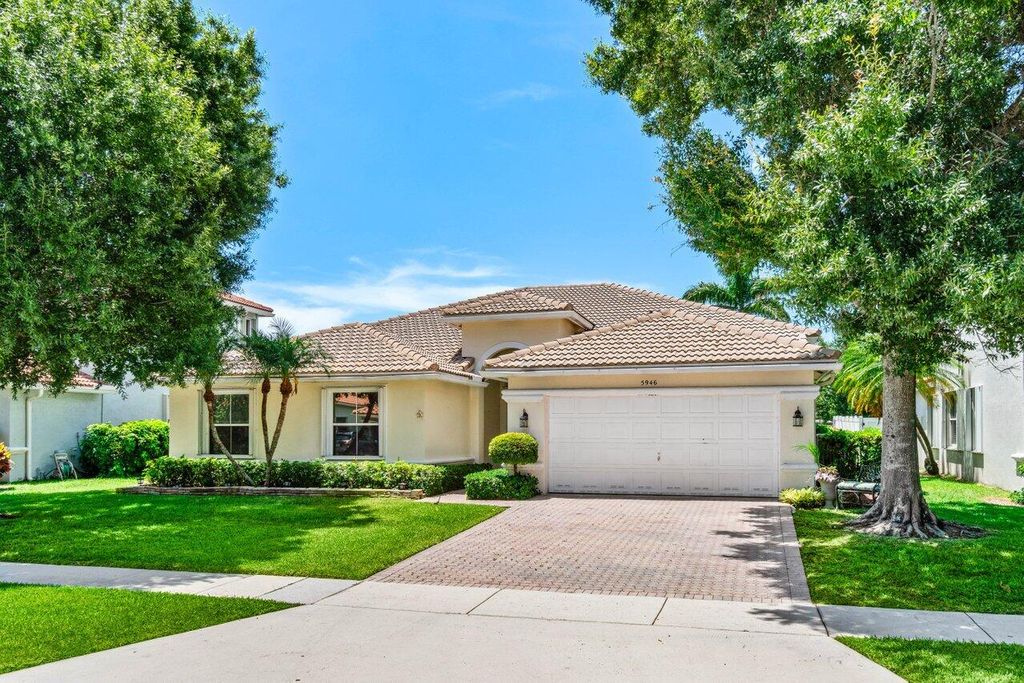 Photo of 5946 Bay Hill Circle, Lake Worth, FL 33463 (MLS # R11099921)