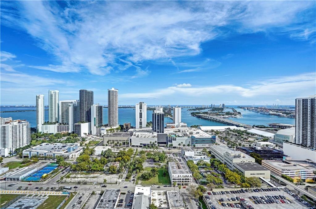Spacious studio in the A&E District. Building is approved with 3% down! with top of the line kitchen, SS appliances. High Impact Sliding and panoramic windows. Spectacular view of the Bay, tiled floor through out, 9 ft. ceilings,
Great location, easy access on/off major highways. 30,000 square feet of amenities including 3 Pools, Jacuzzi, Sun Deck, 3,000 sqft state of the art gym, Spa, Sauna & Treatment Room, Racquetball Court, Theater, Social Room, Indoor/Outdoor 24/7 security, concierge, management on site, self parking, valet on site, LOW MAINTENANCE FEE, WI FI and CABLE INCLUDED
Driving Directions: