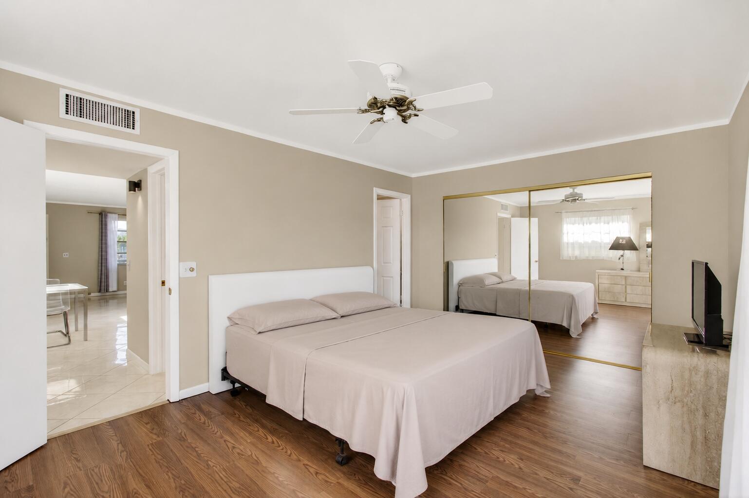 KINGS POINT - Residential