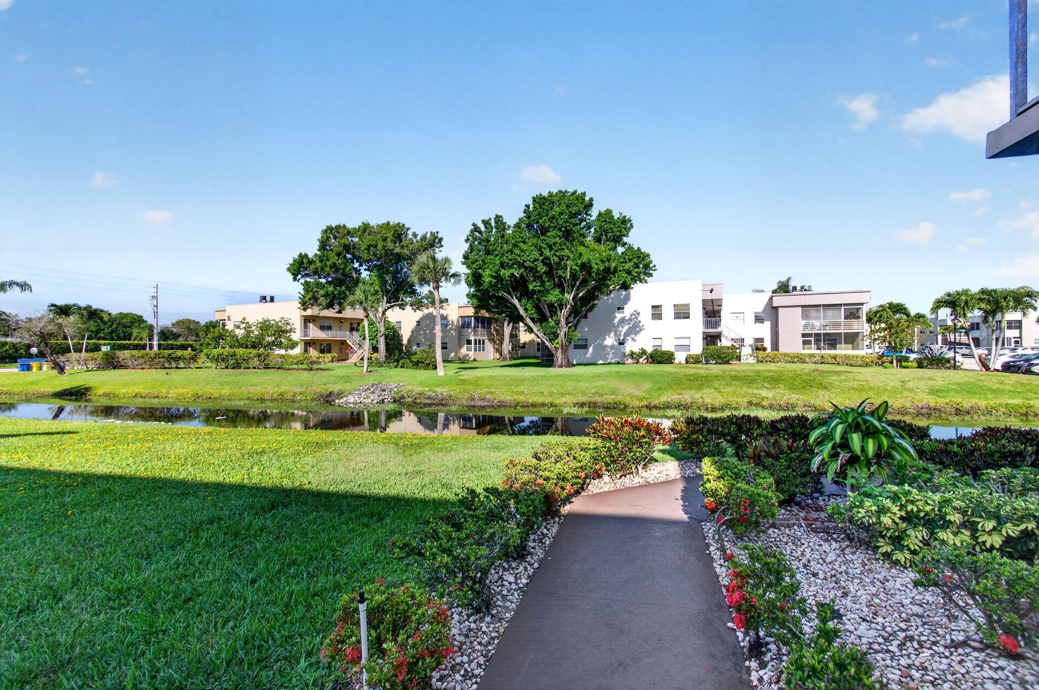 KINGS POINT - Residential
