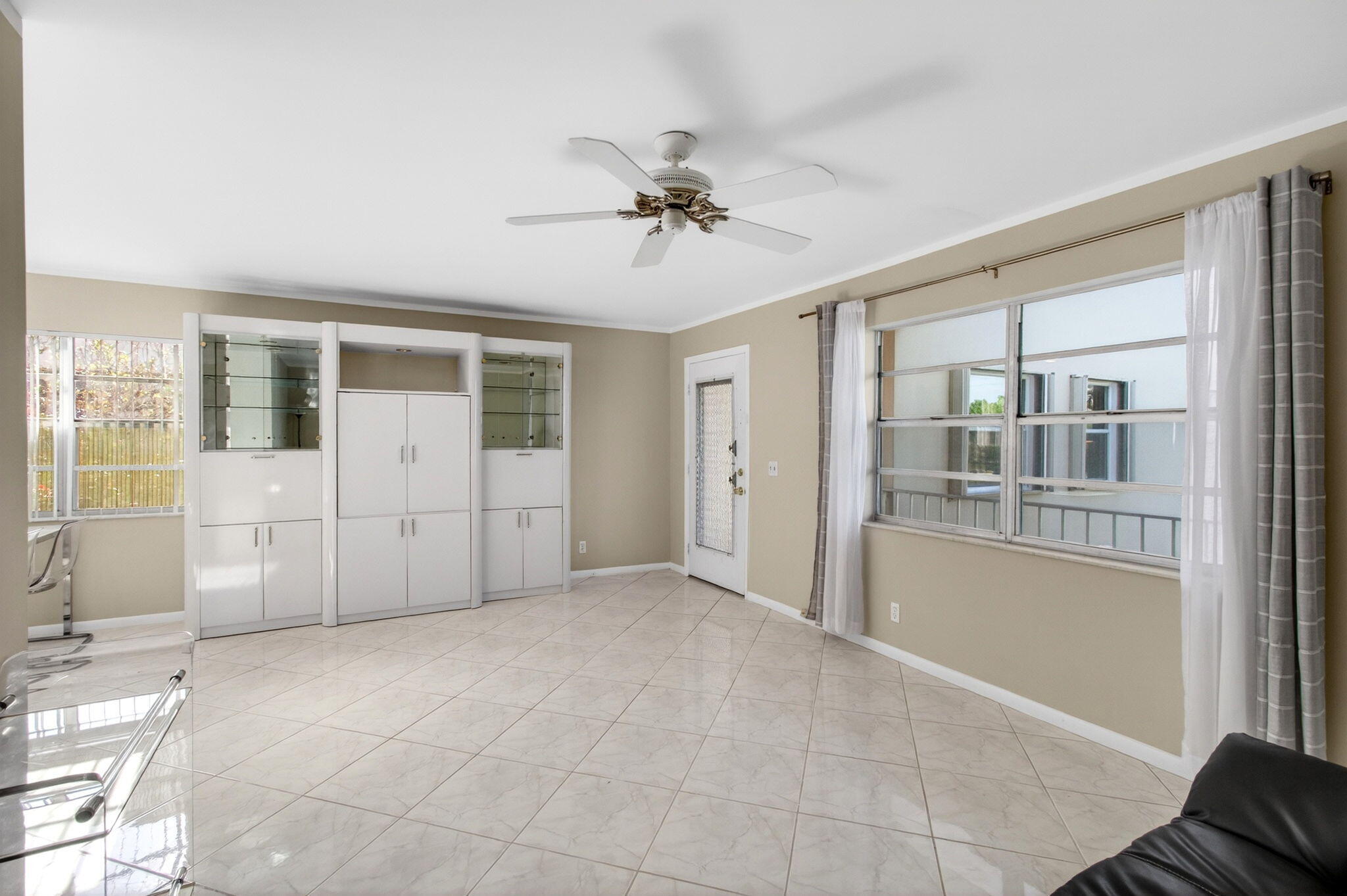 KINGS POINT - Residential