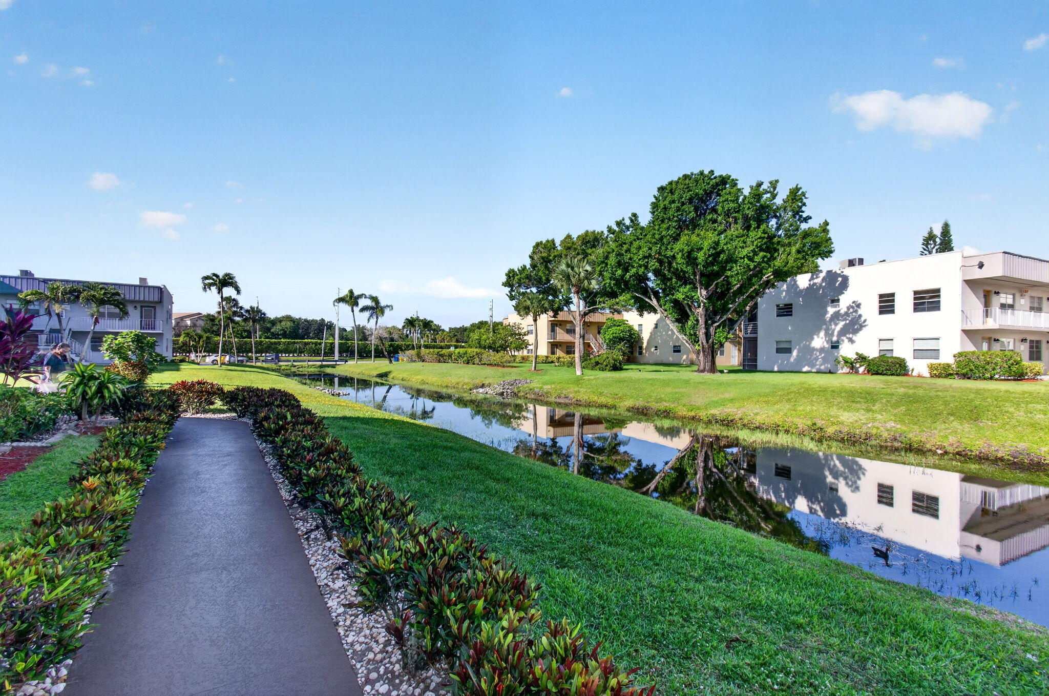 KINGS POINT - Residential