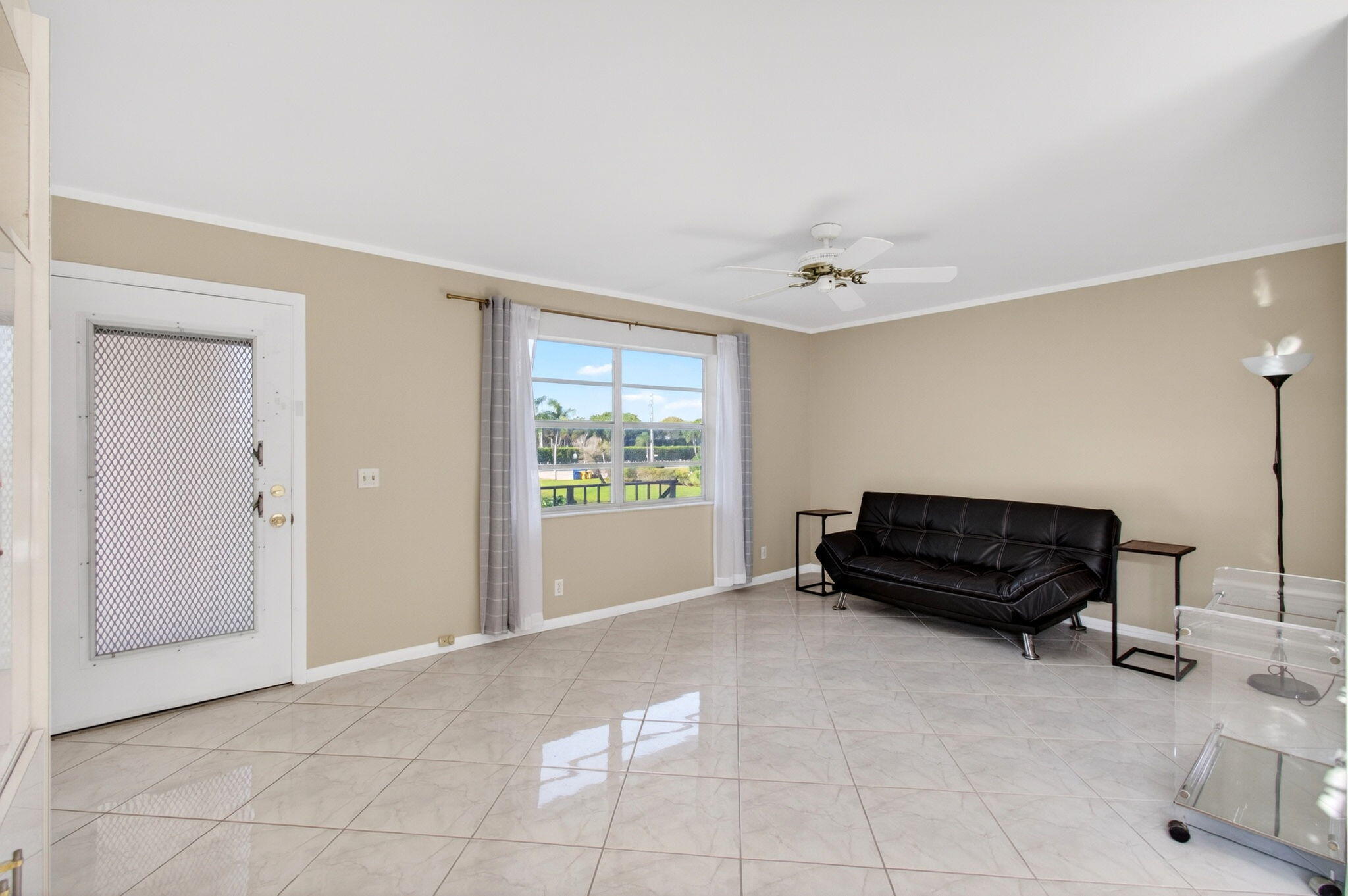 KINGS POINT - Residential