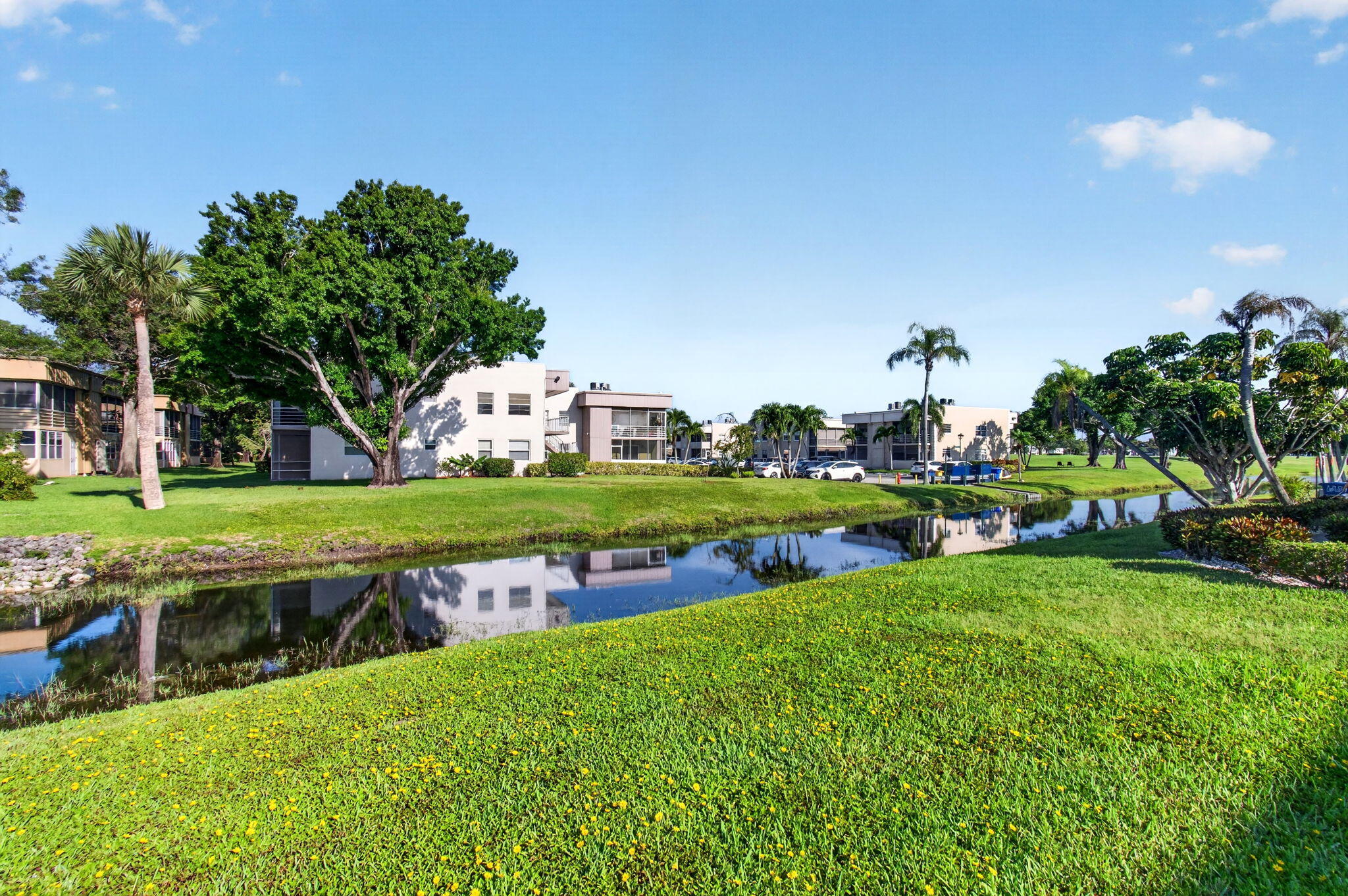 KINGS POINT - Residential