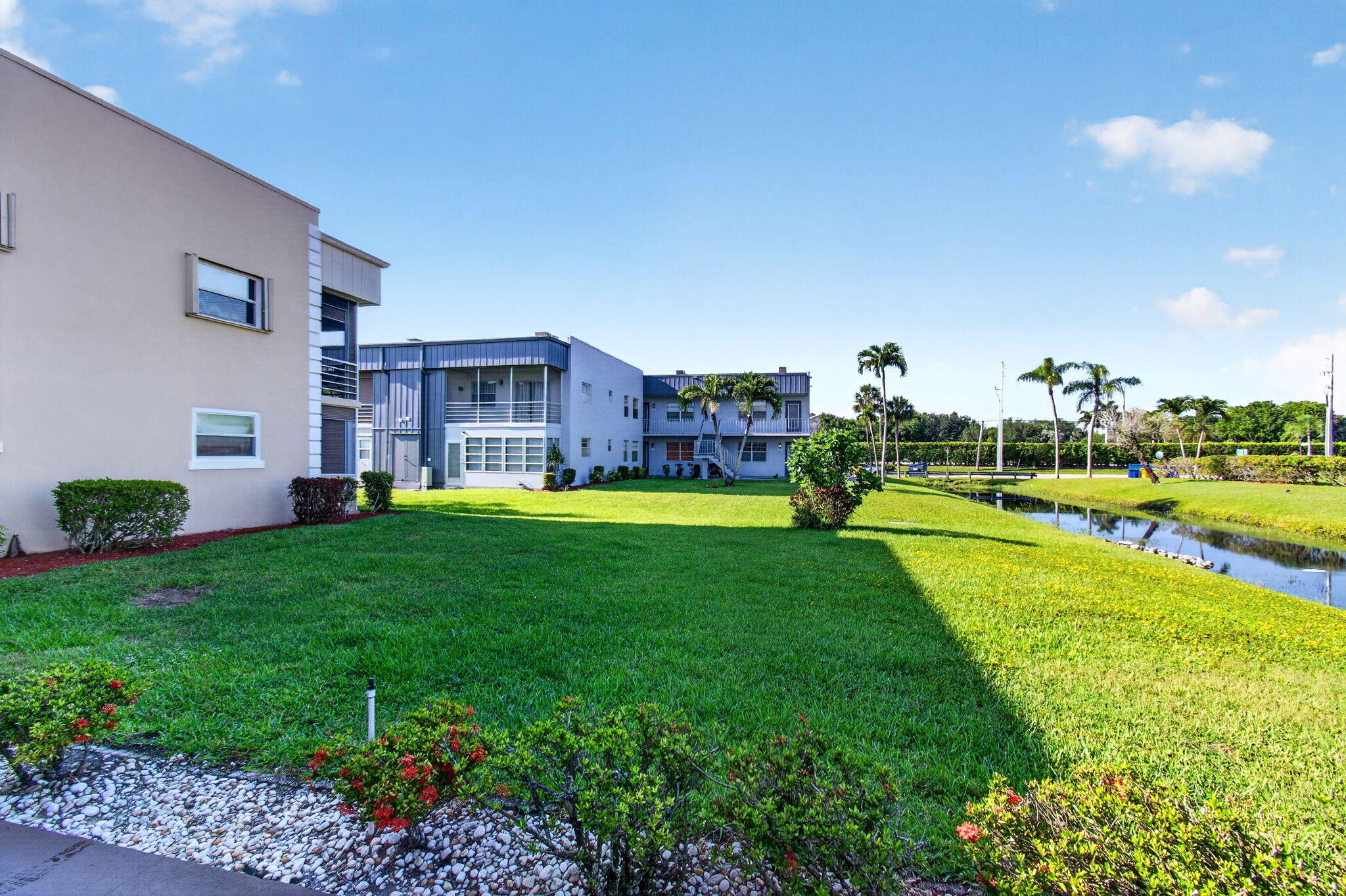 KINGS POINT - Residential
