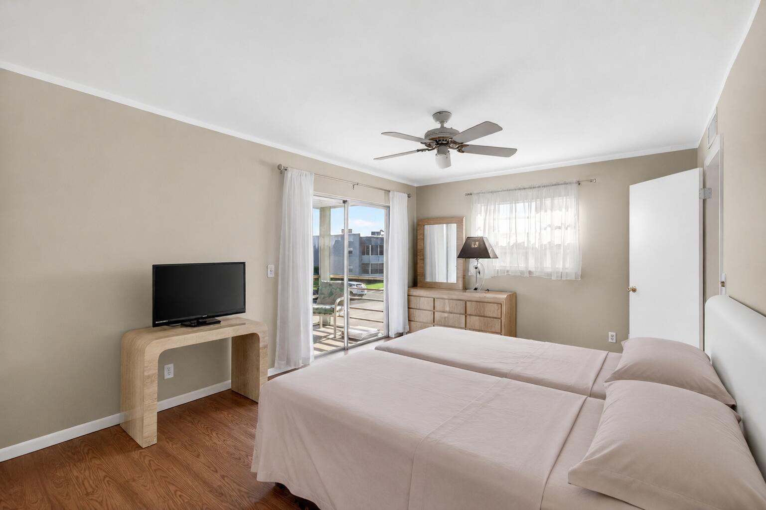 KINGS POINT - Residential