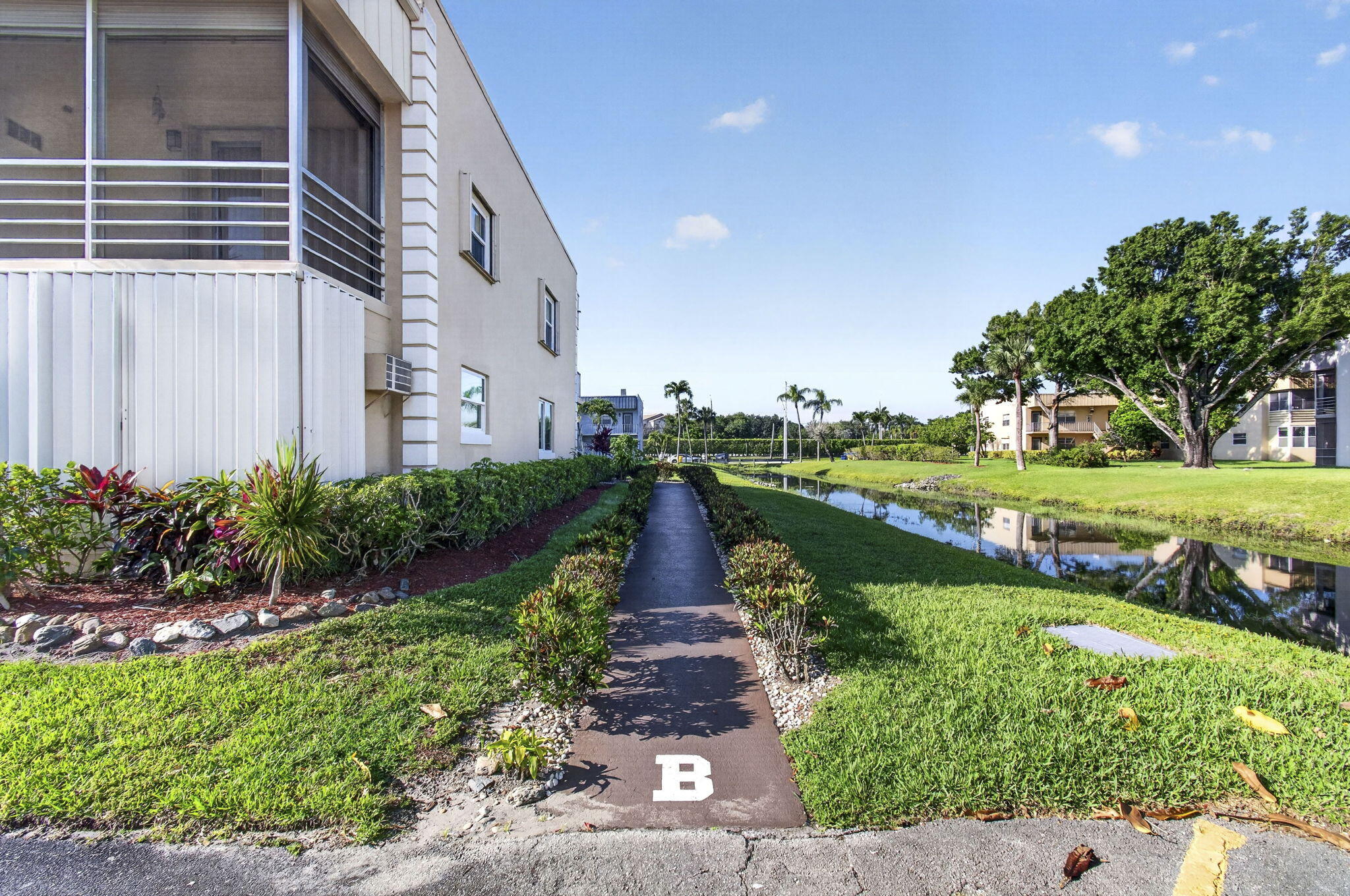 KINGS POINT - Residential