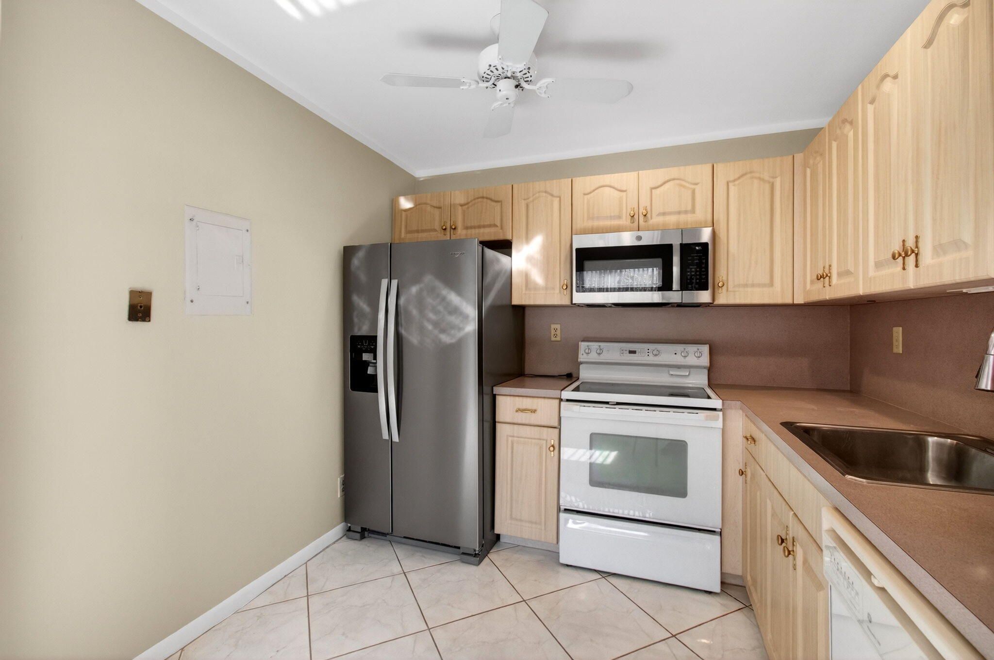 KINGS POINT - Residential