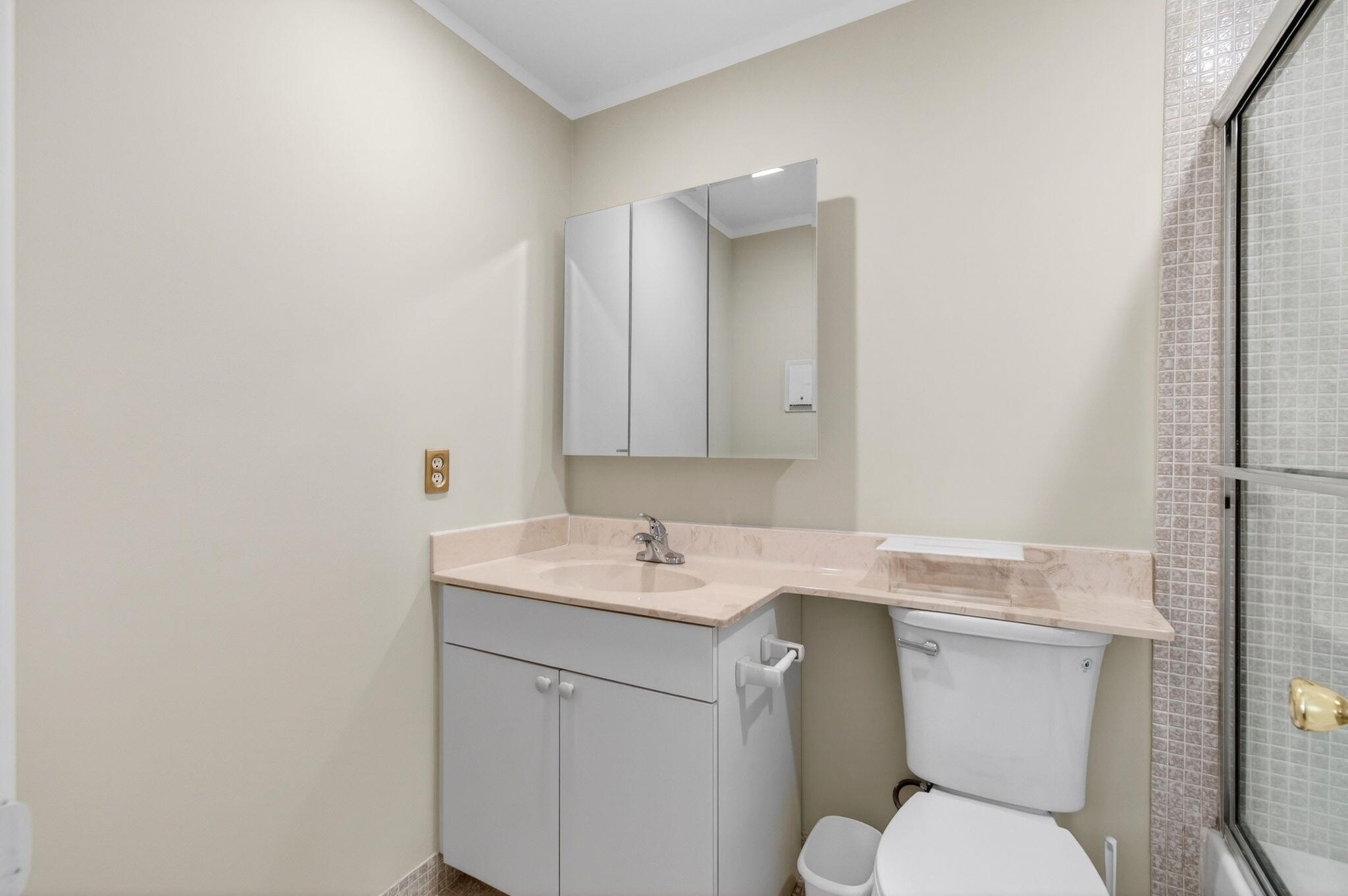 KINGS POINT - Residential