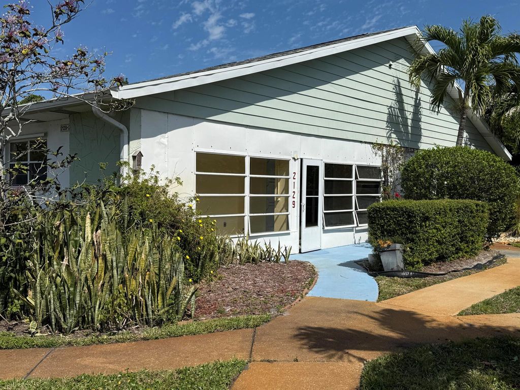 Photo of 2129 SE Edler Drive, Stuart, FL 34994 (MLS # R11070986)