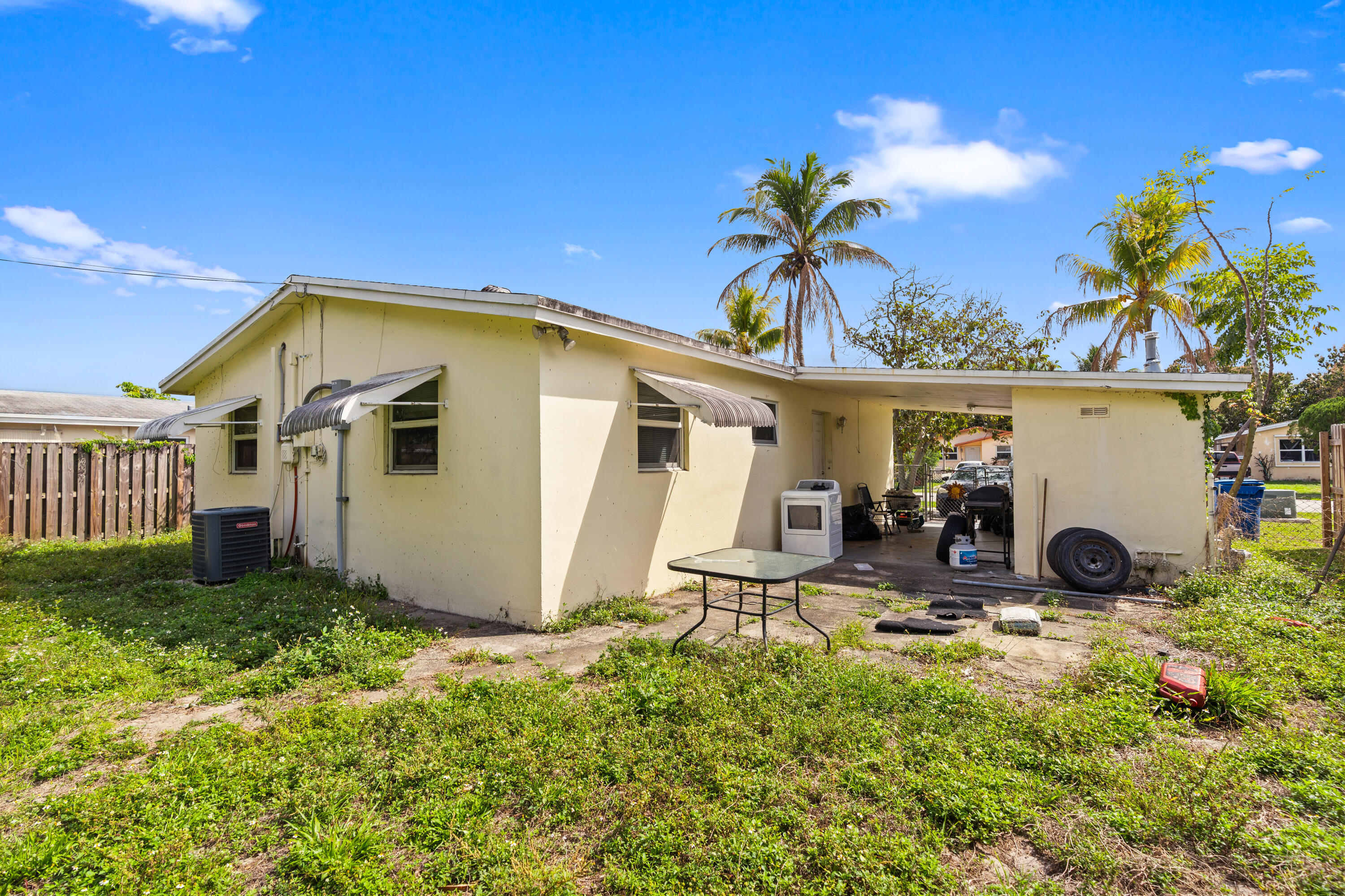 SUNRISE GOLF VILLAGE SEC ONE - Residential