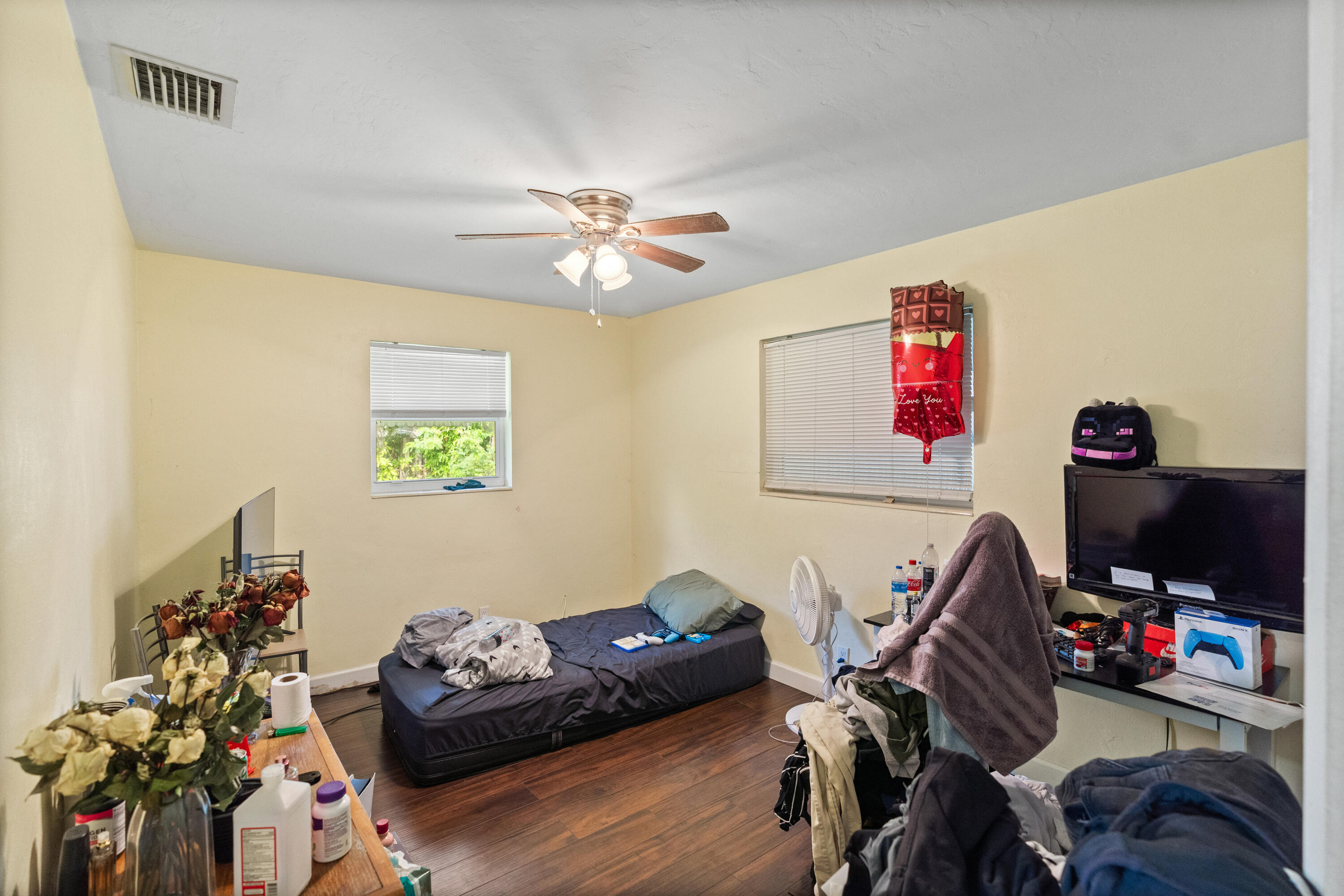 SUNRISE GOLF VILLAGE SEC ONE - Residential