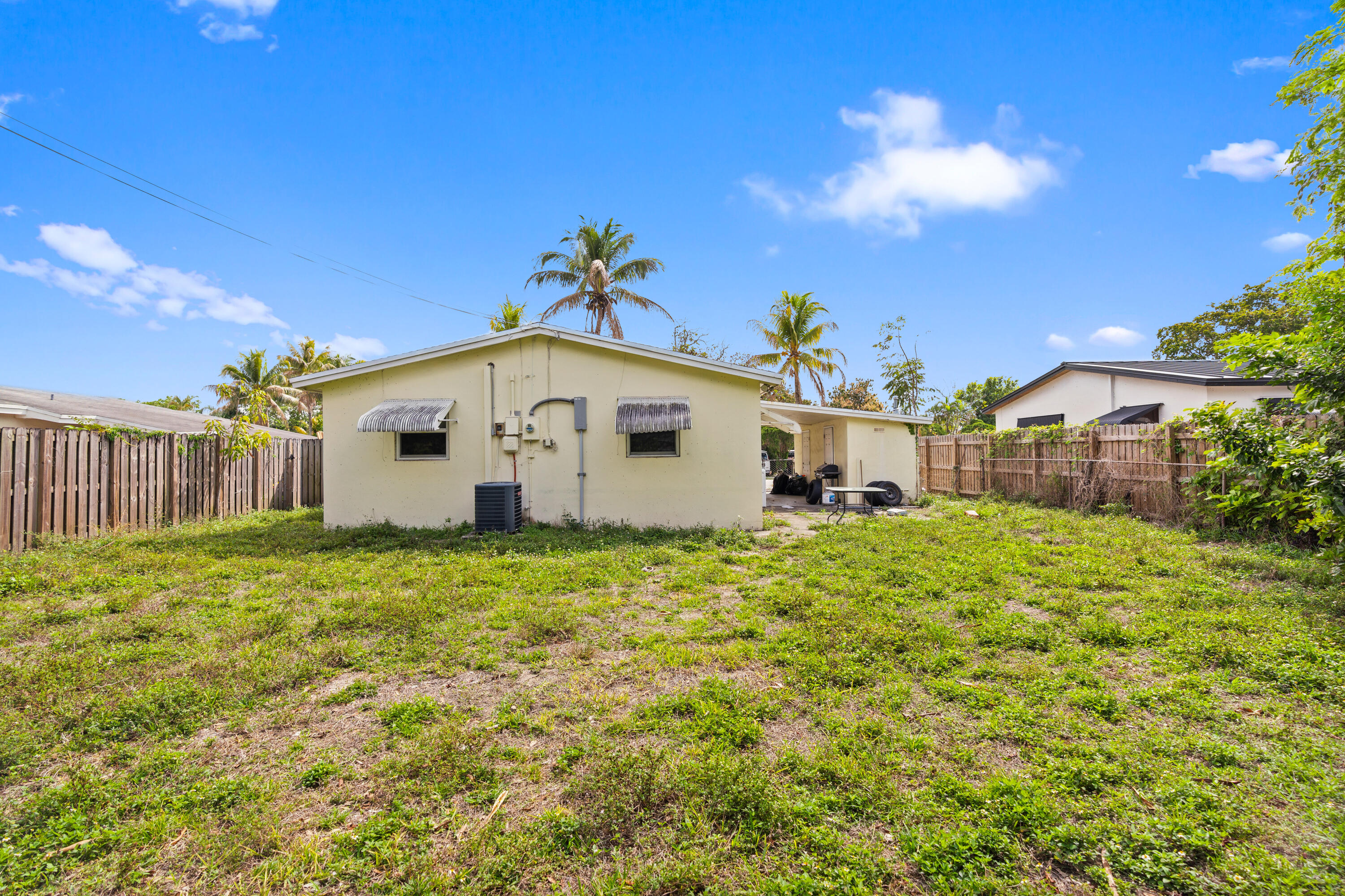 SUNRISE GOLF VILLAGE SEC ONE - Residential