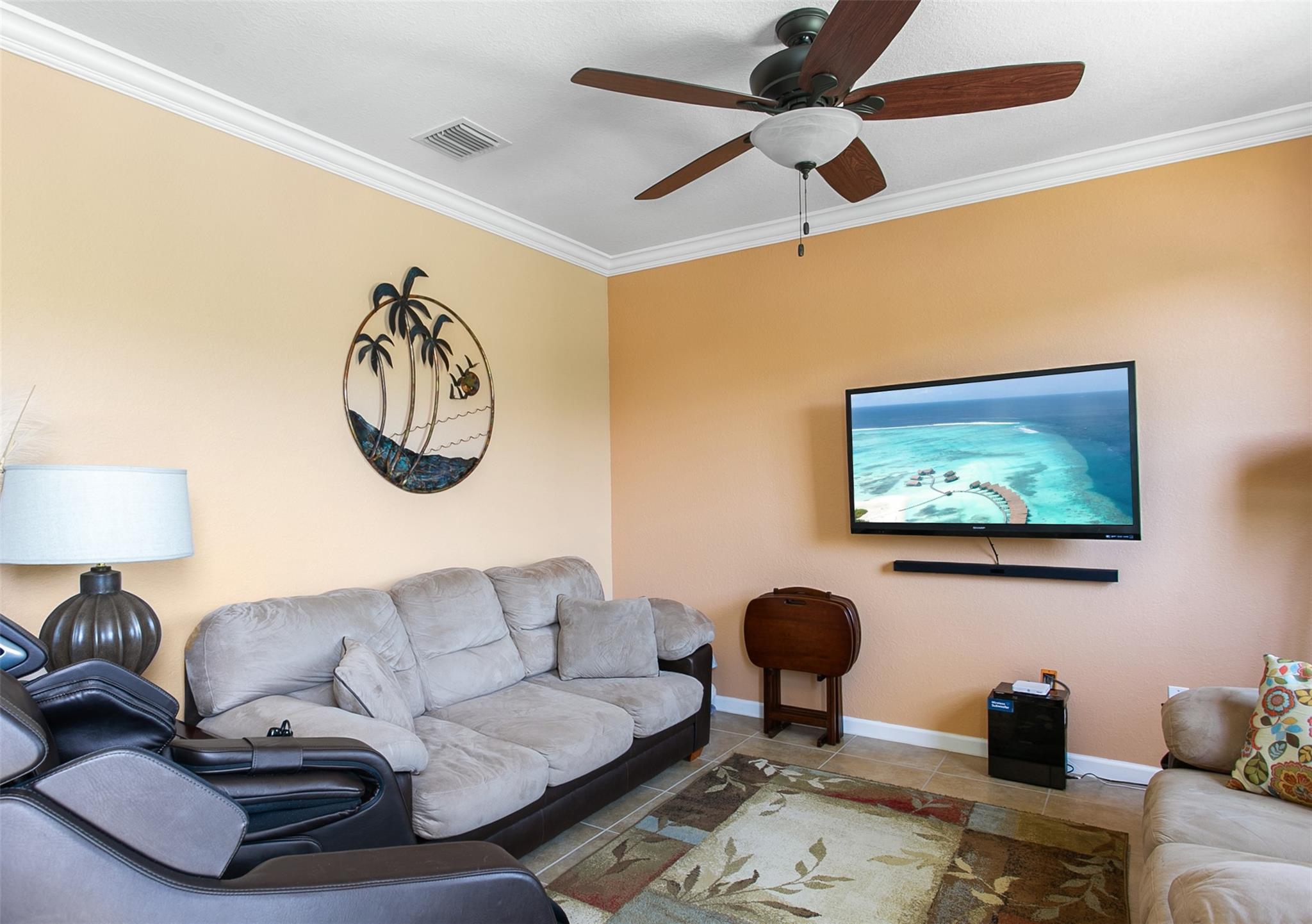 255 SW 7th St 255