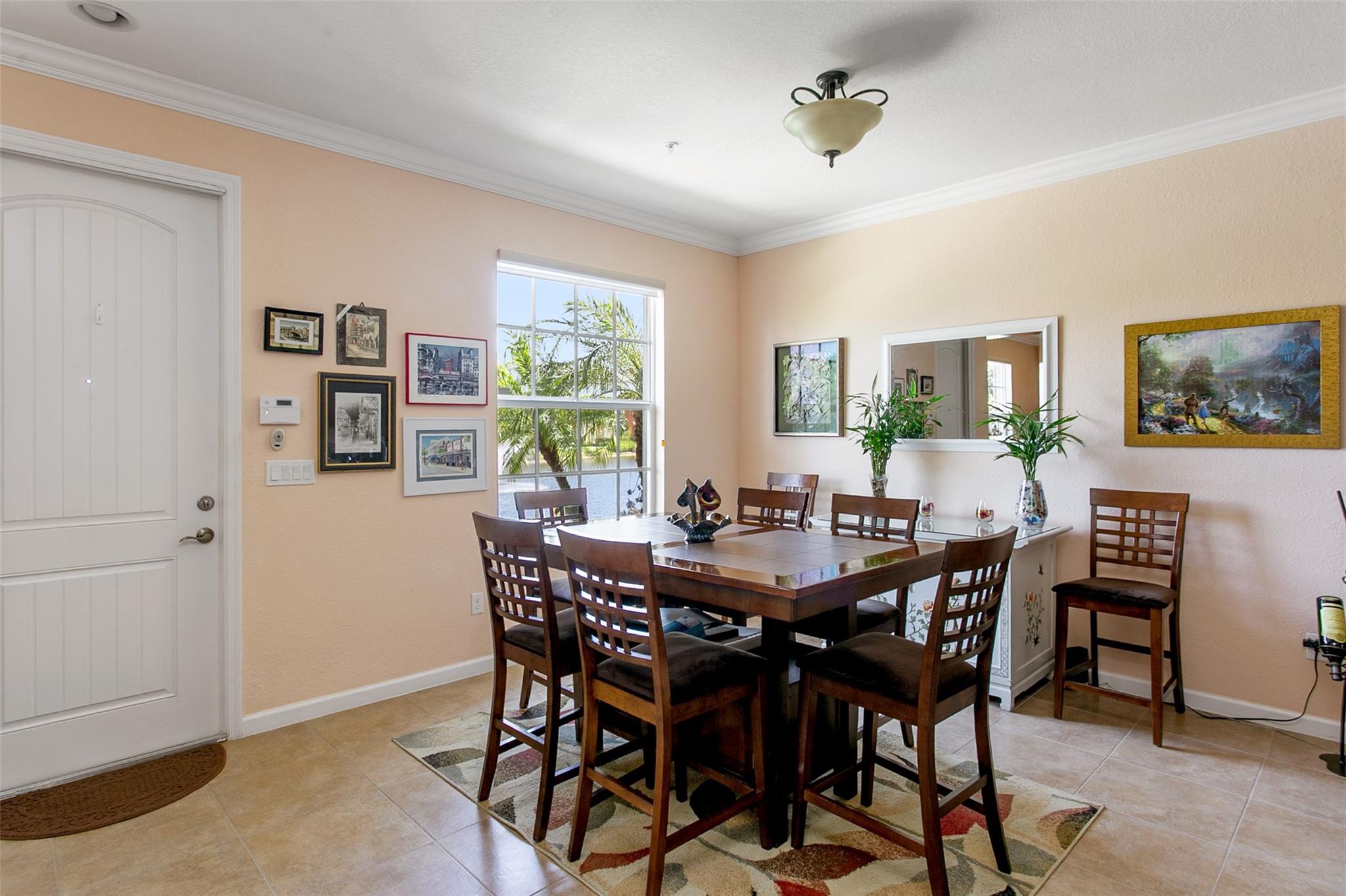 255 SW 7th St 255