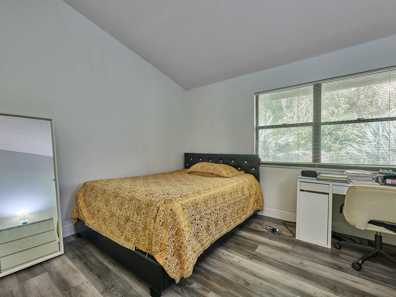 STRATHMORE GATE WEST UNIT - Residential