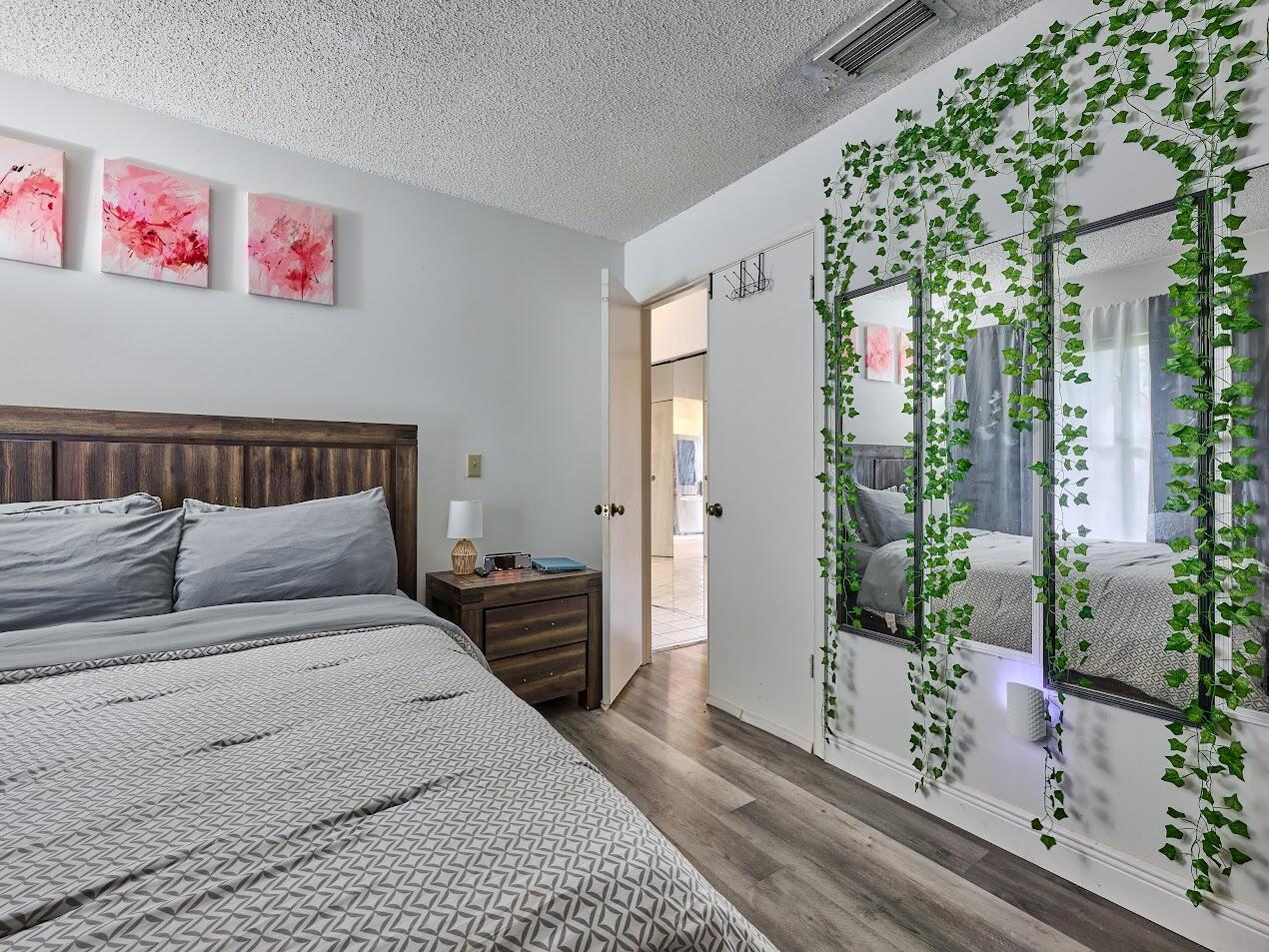 STRATHMORE GATE WEST UNIT - Residential