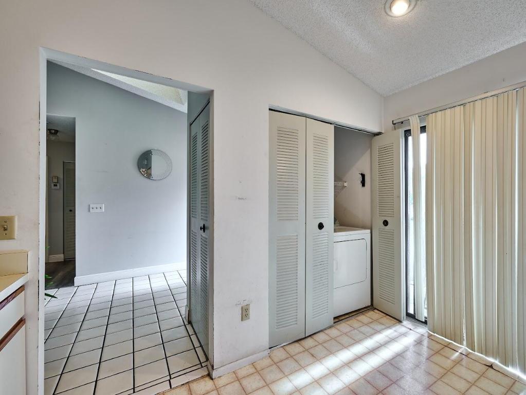 STRATHMORE GATE WEST UNIT THREE - Residential