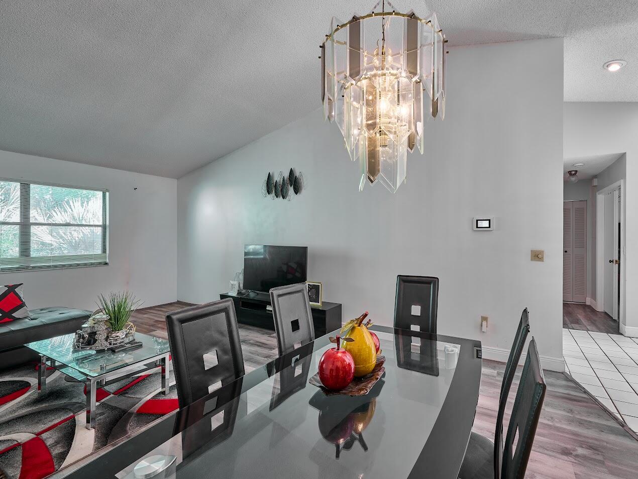 STRATHMORE GATE WEST UNIT - Residential