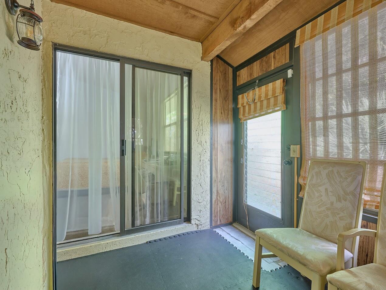 STRATHMORE GATE WEST UNIT - Residential