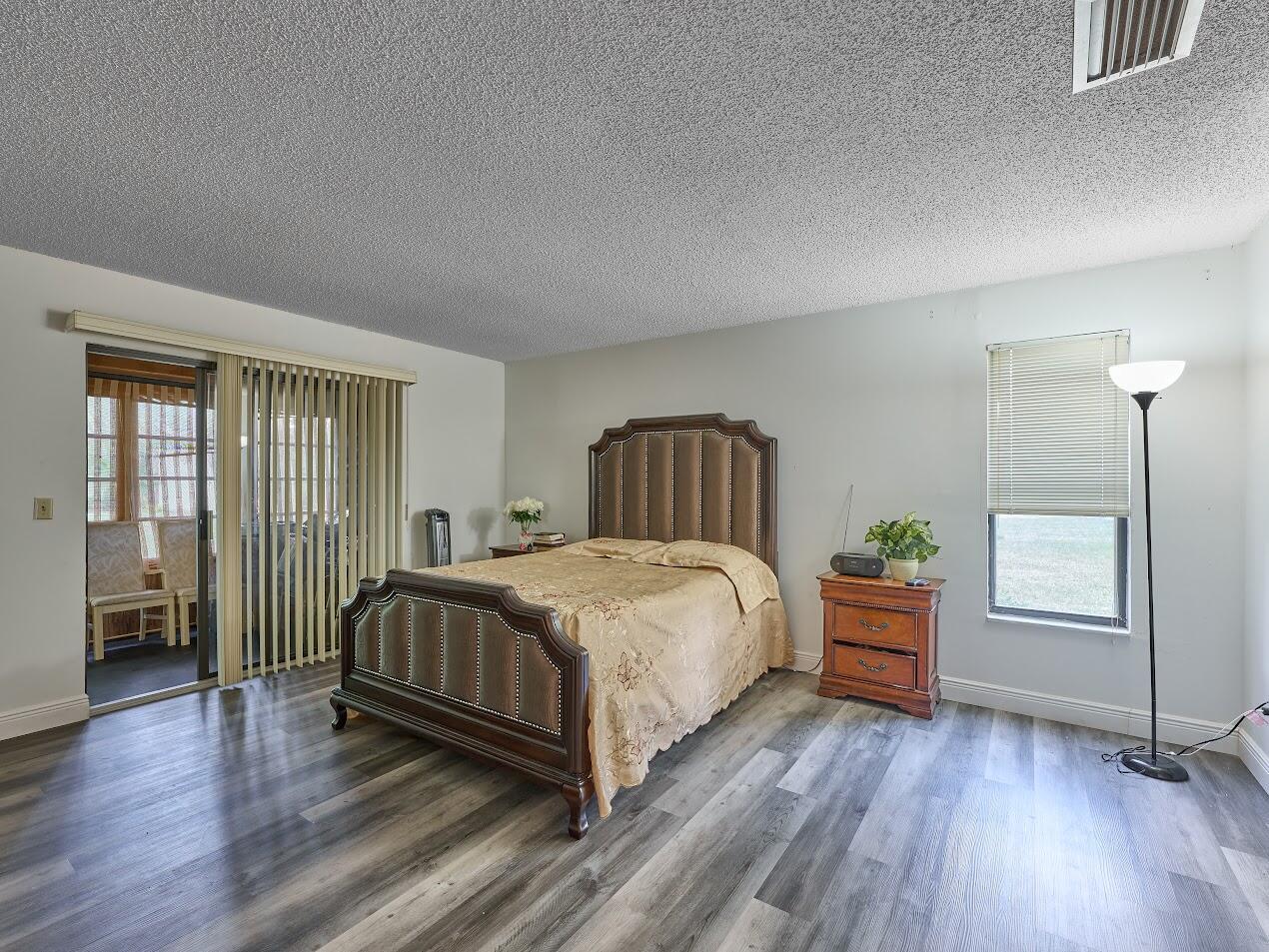 STRATHMORE GATE WEST UNIT - Residential