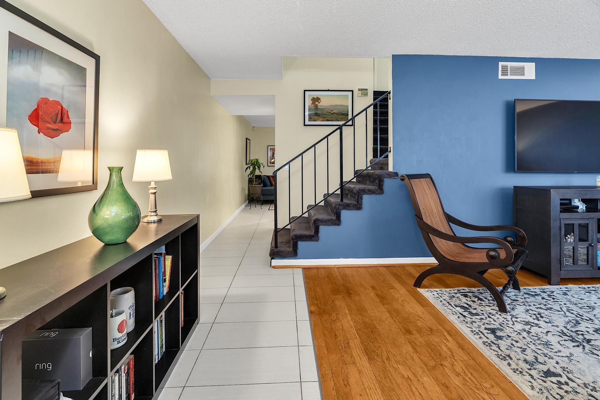 33 Matador Ln 8-21