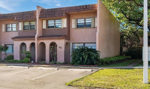 33 Matador Ln 8-21 Fort Lauderdale FL 33324