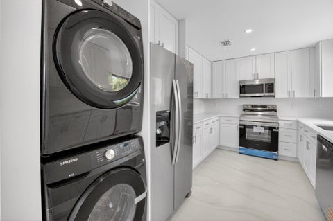 Tiny photo for 16265 Avocado Way, Delray Beach, FL 33484 (MLS # B26031820)