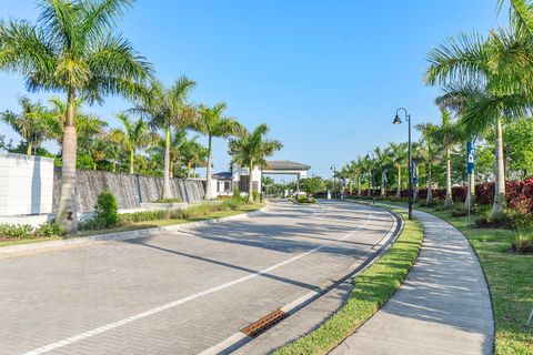 Tiny photo for 7985 Ironwood Way, Parkland, FL 33067 (MLS # B26007227)