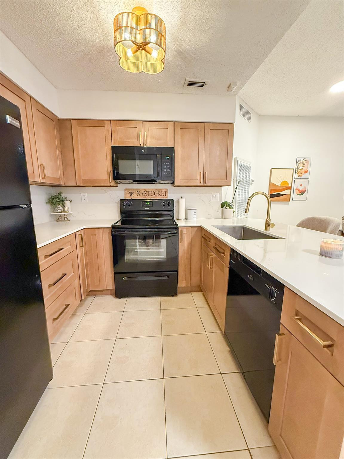 Marina Oaks Condo - Residential Lease