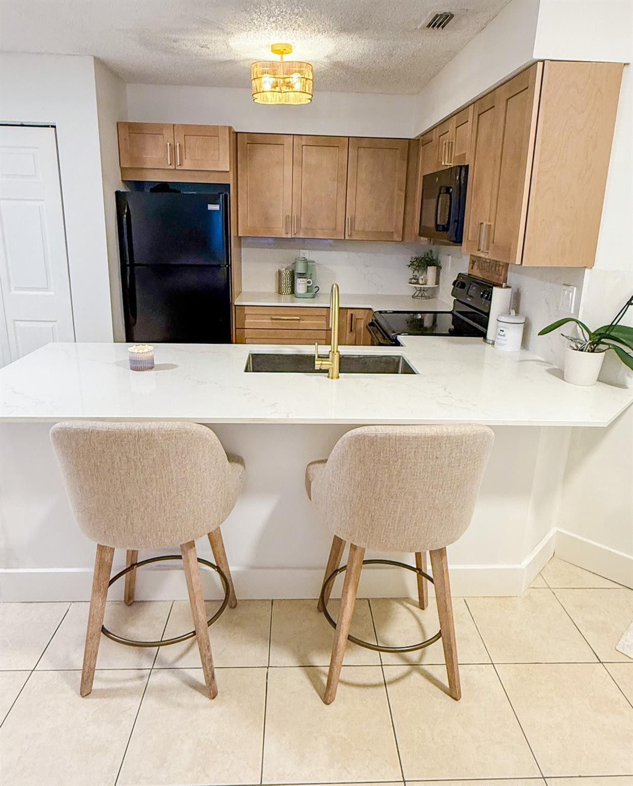 Marina Oaks Condo - Residential Lease