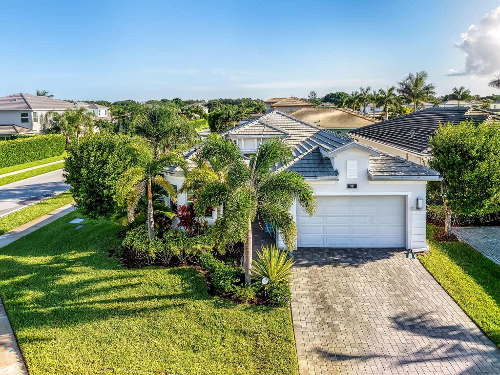 Photo of 7887 Waterford Isles Lane, Delray Beach, FL 33446 (MLS # B26059502)