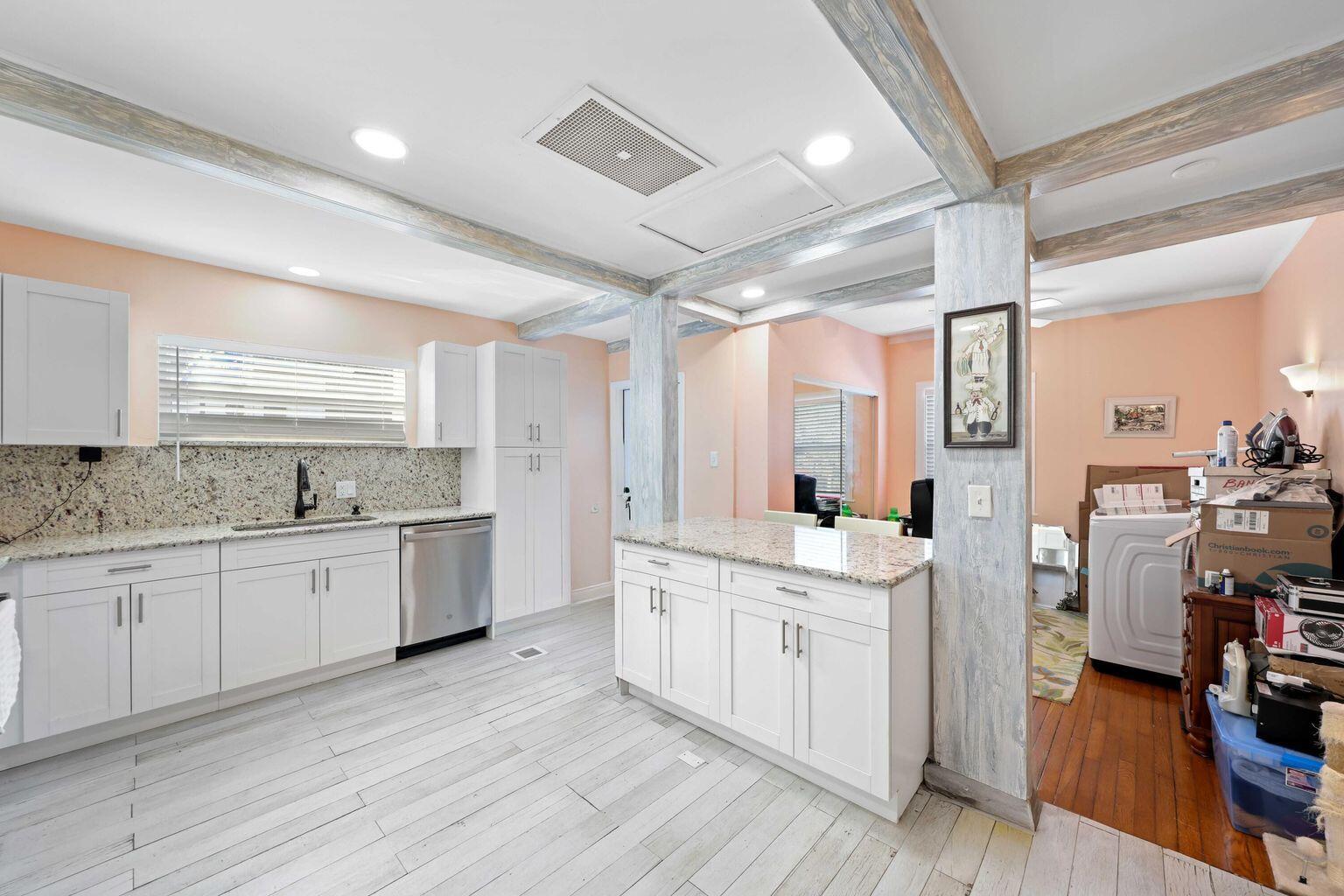 View photos, virtual tours, details... 909 N A Street