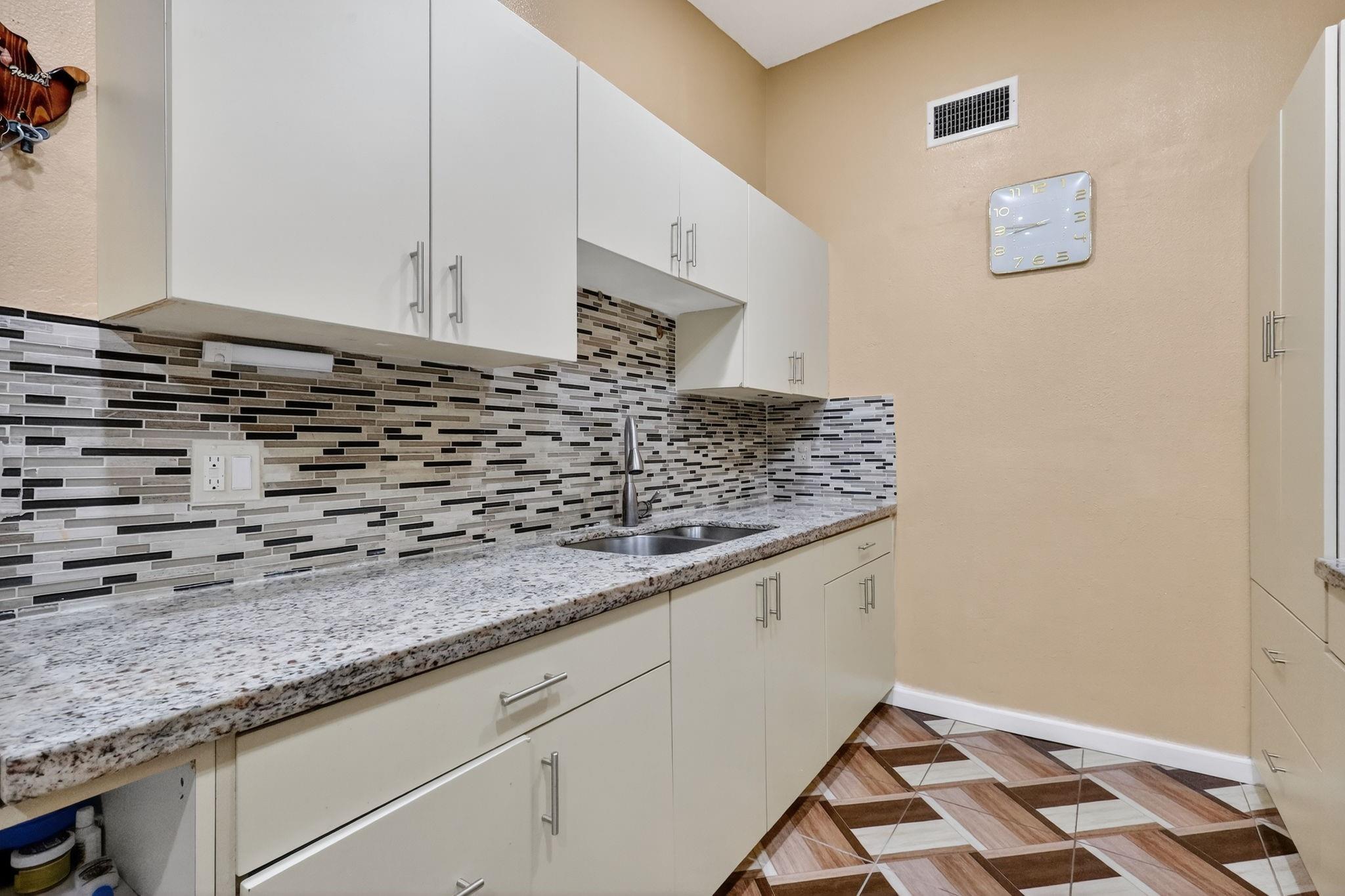 Leslie Estates Section 5 - Residential