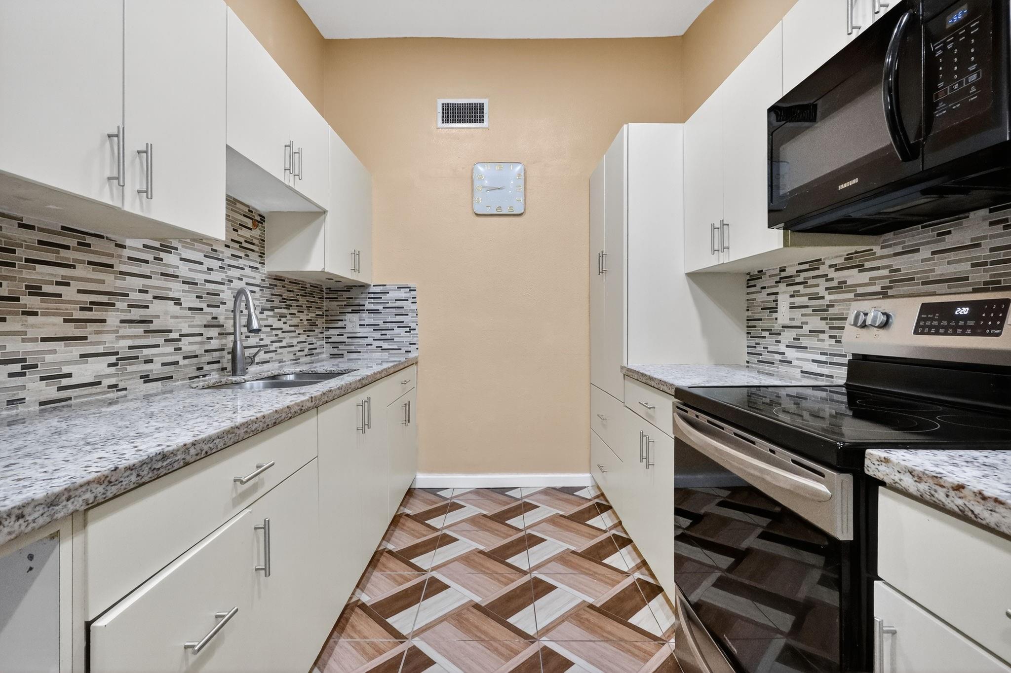 Leslie Estates Section 5 - Residential