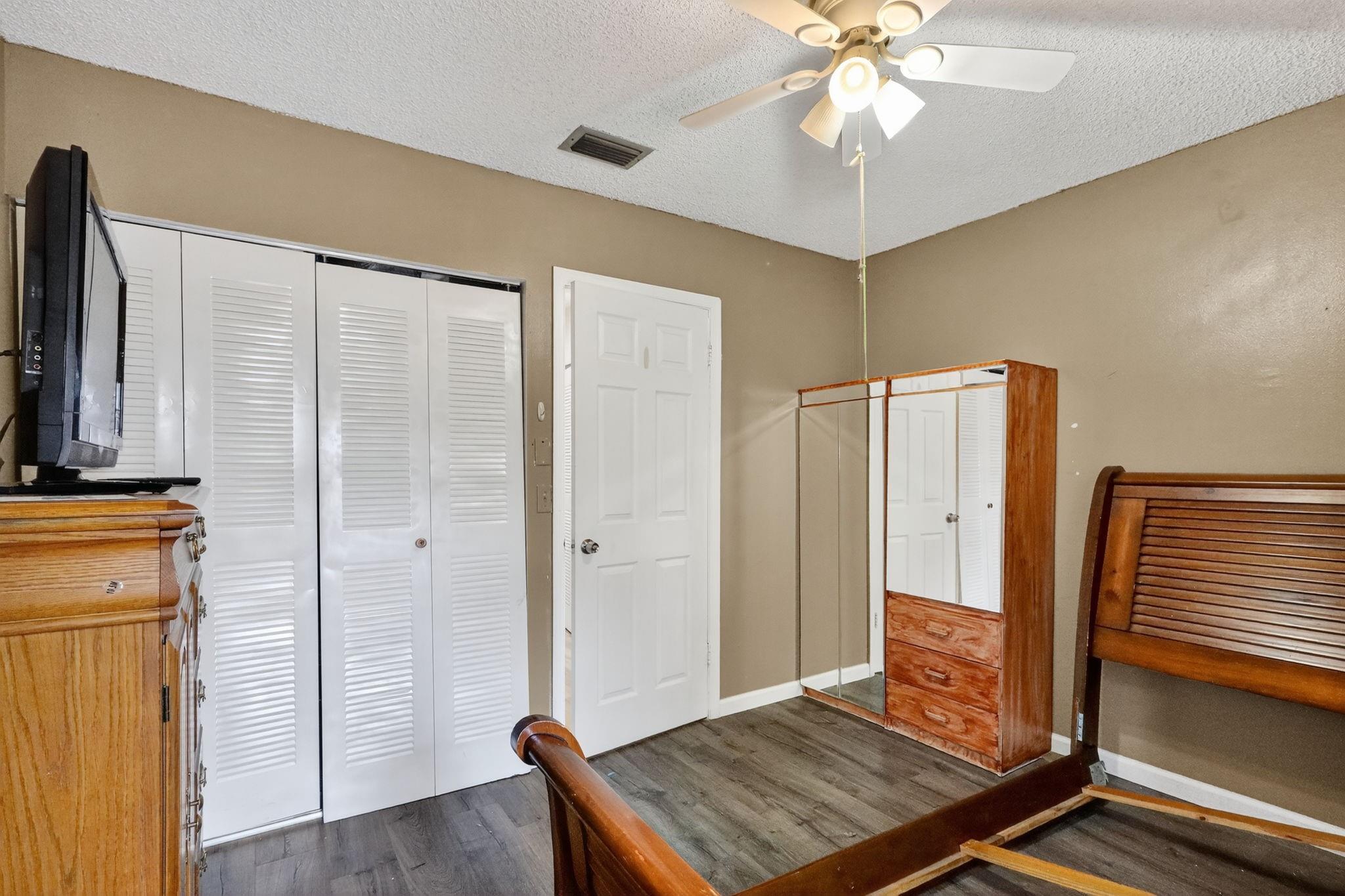 Leslie Estates Section 5 - Residential