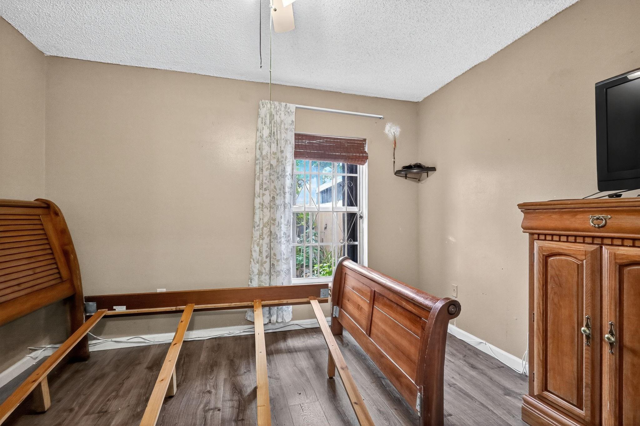 Leslie Estates Section 5 - Residential