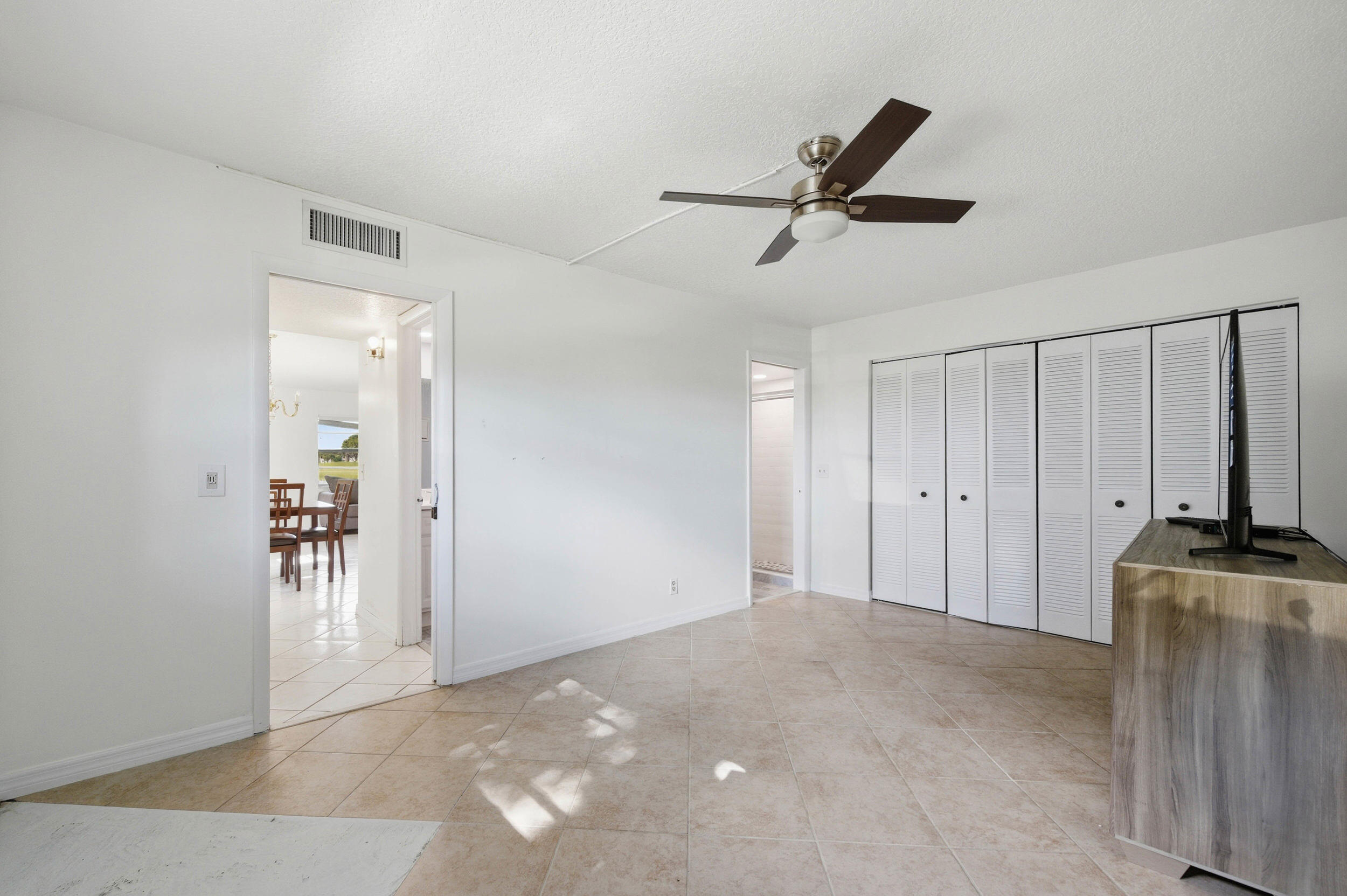 KINGS POINT BURGUNDY CONDOS - Residential