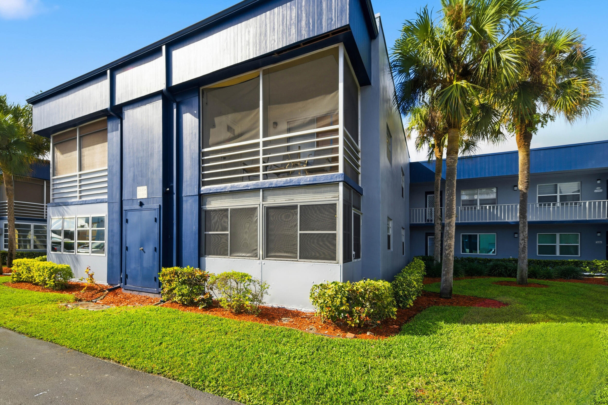 KINGS POINT BURGUNDY CONDOS - Residential