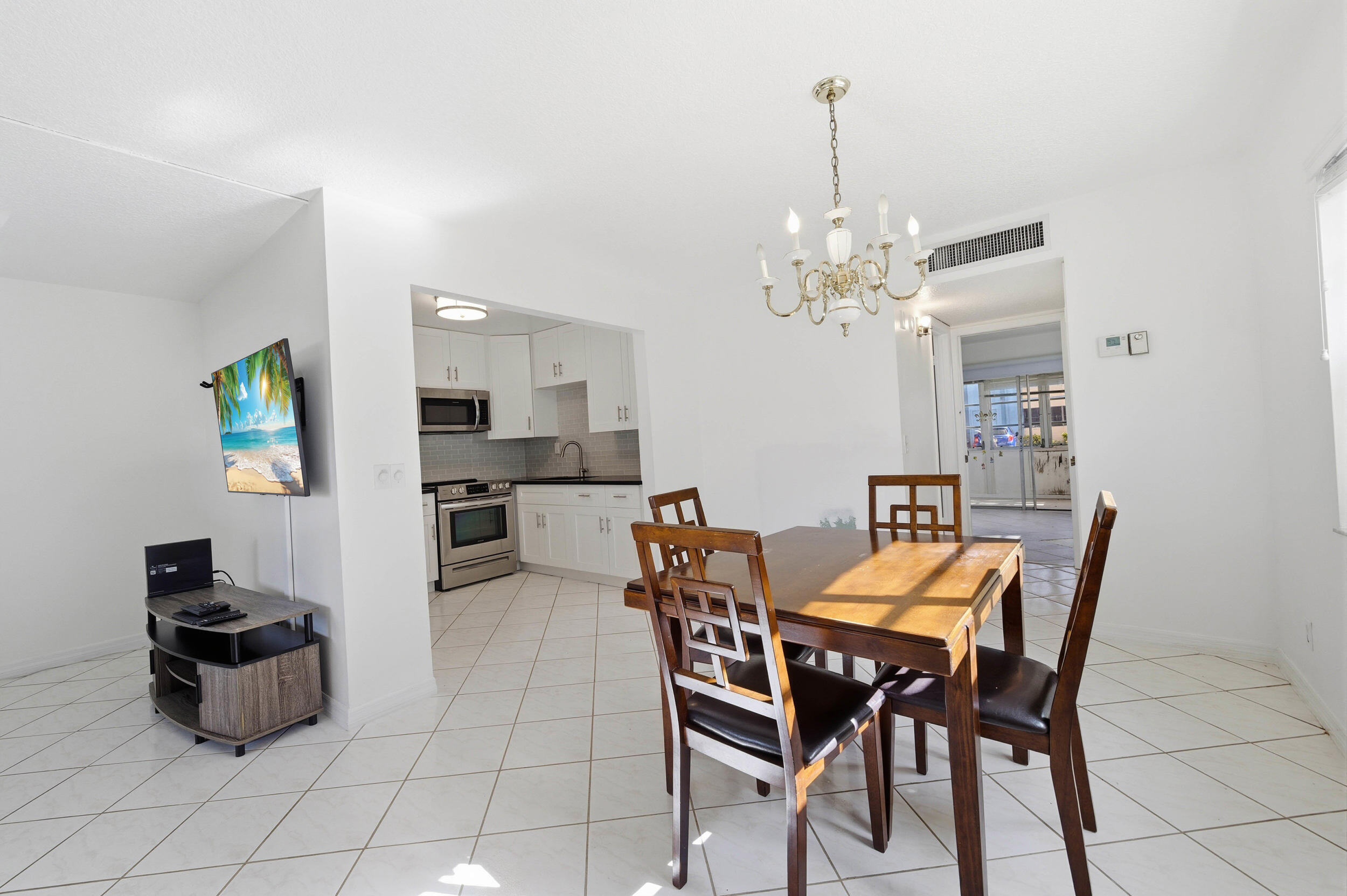 KINGS POINT BURGUNDY CONDOS - Residential