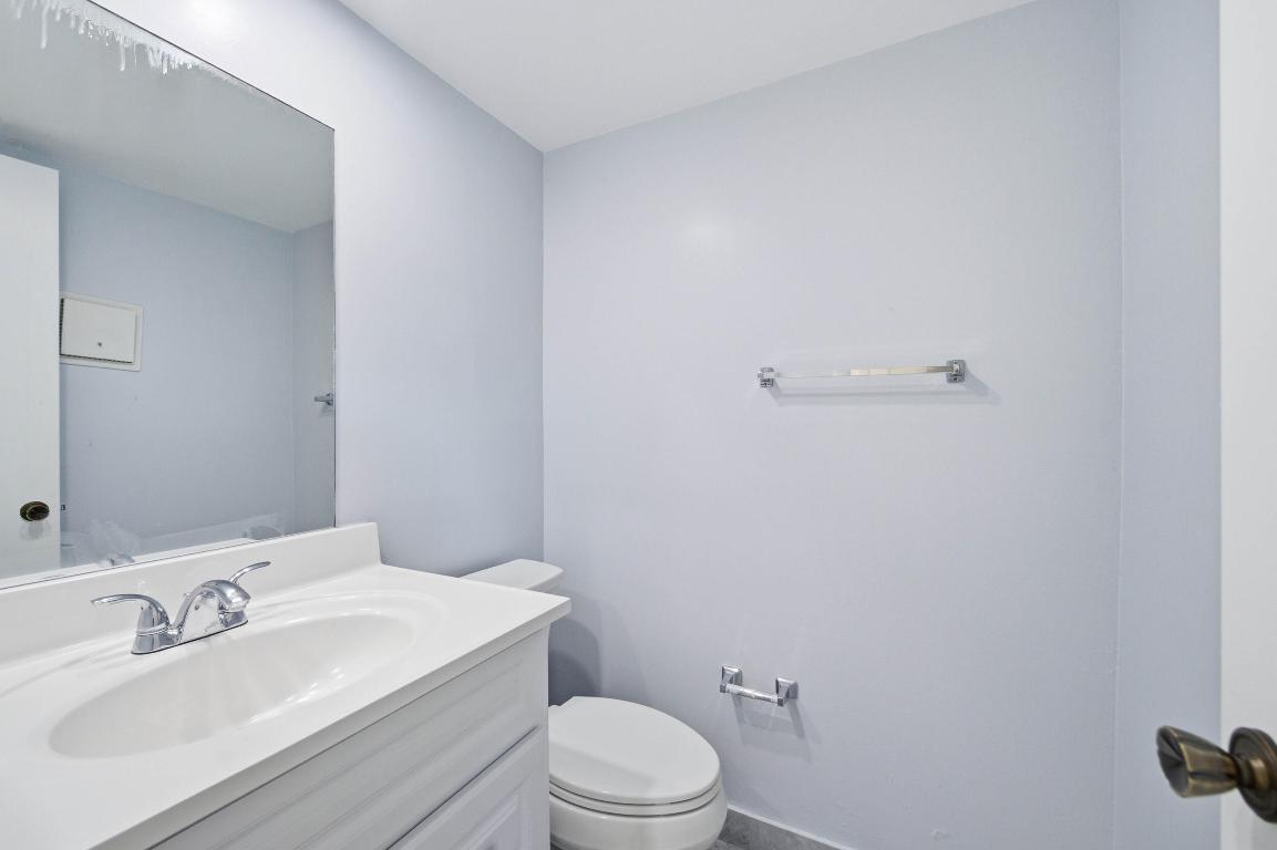 KINGS POINT BURGUNDY CONDOS - Residential