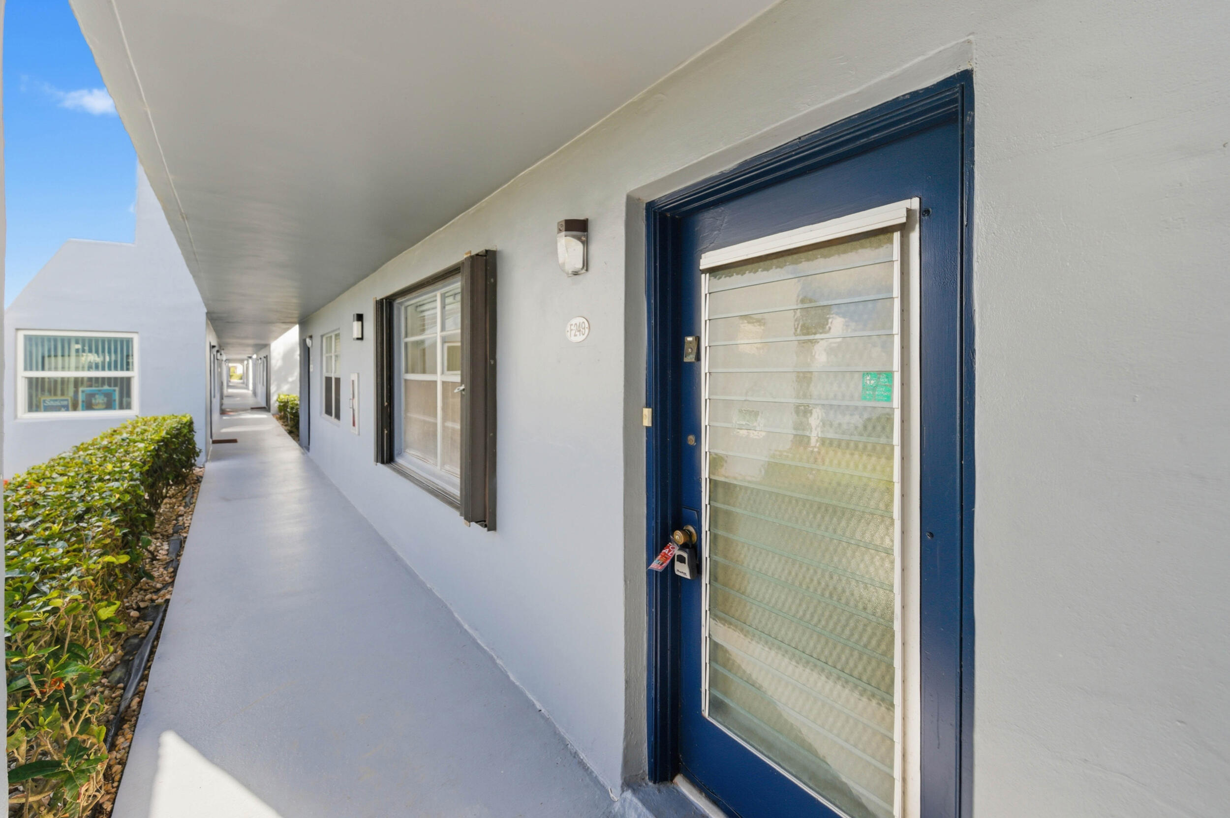 KINGS POINT BURGUNDY CONDOS - Residential