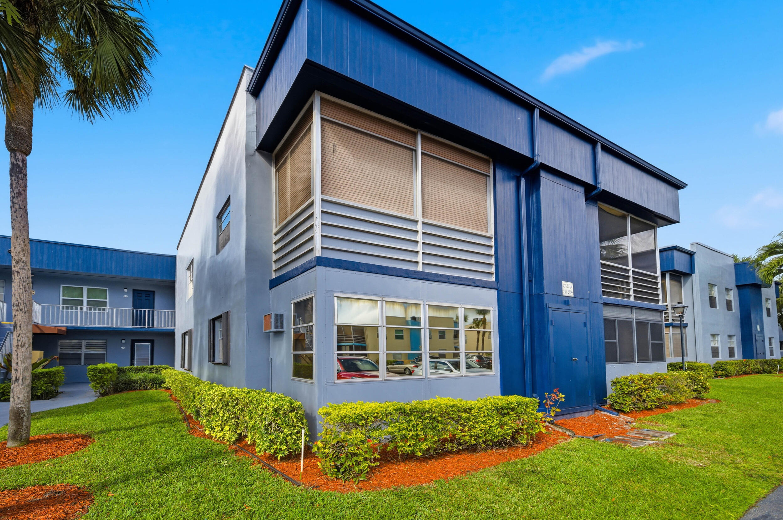 KINGS POINT BURGUNDY CONDOS - Residential